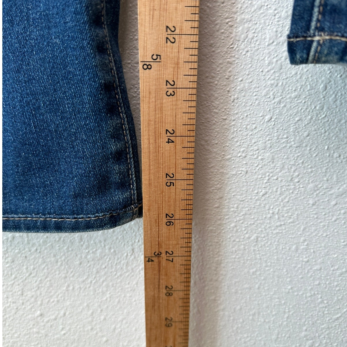 AG Prima Jeans Medium Light Wash Womens US 30R Cigarette