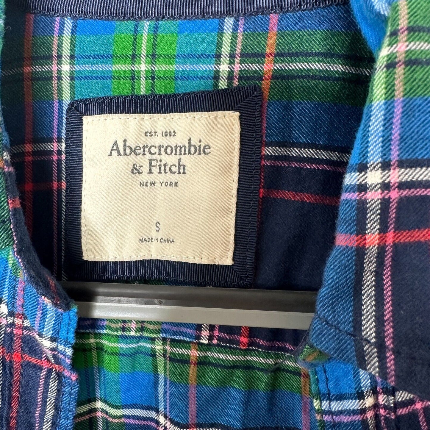 Abercrombie & Fitch Blue Green Red Plaid Button Down Long Sleeve Shirt S
