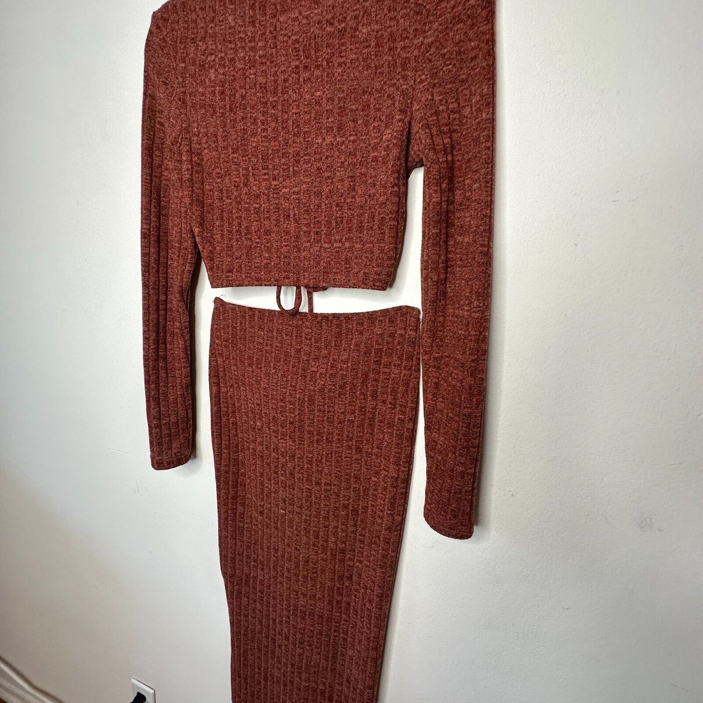 Beige Botany Rust Copper 2-Piece Ribbed Knit Skirt + Long Sleeve V Neck Top M