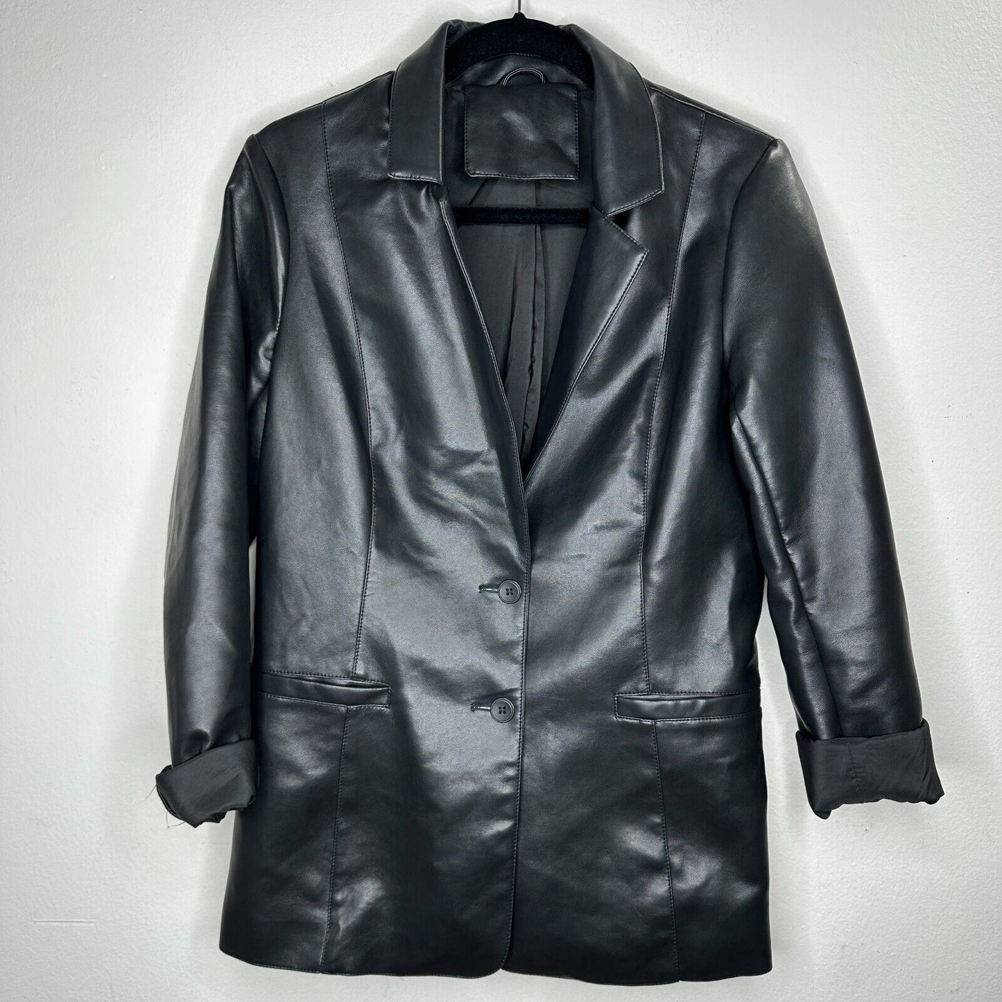 Black Leatherette 2-Button Narrow Lapel Welt Pockets Button Sleeve Blazer Medium