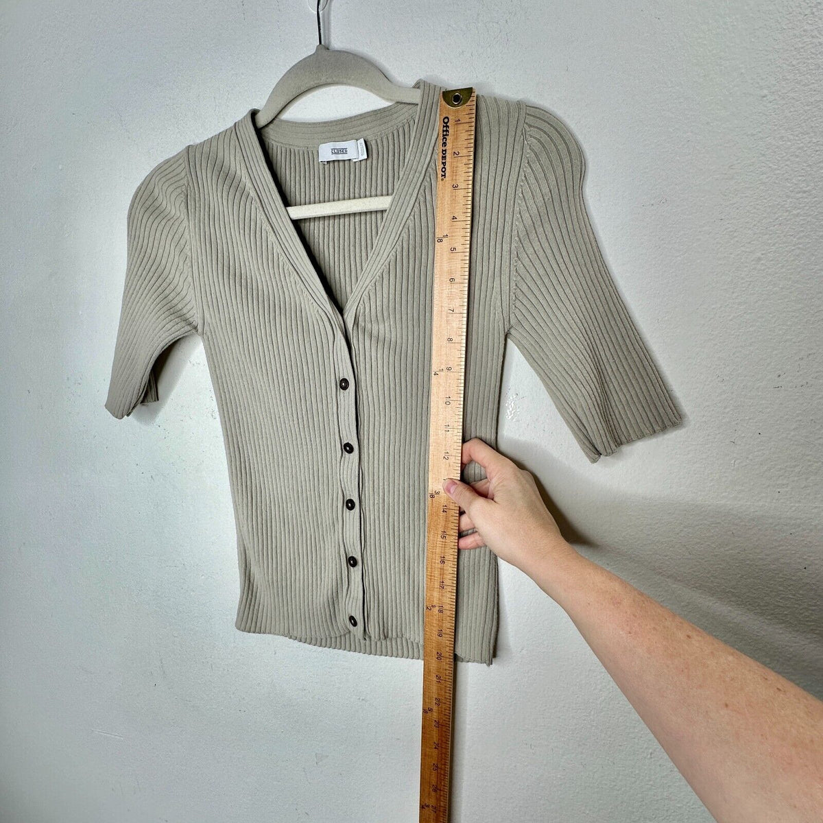 Closed Stone Gray Ribbed Knit V-Neck Front Button Short Sleeve Cardigan Top XXS