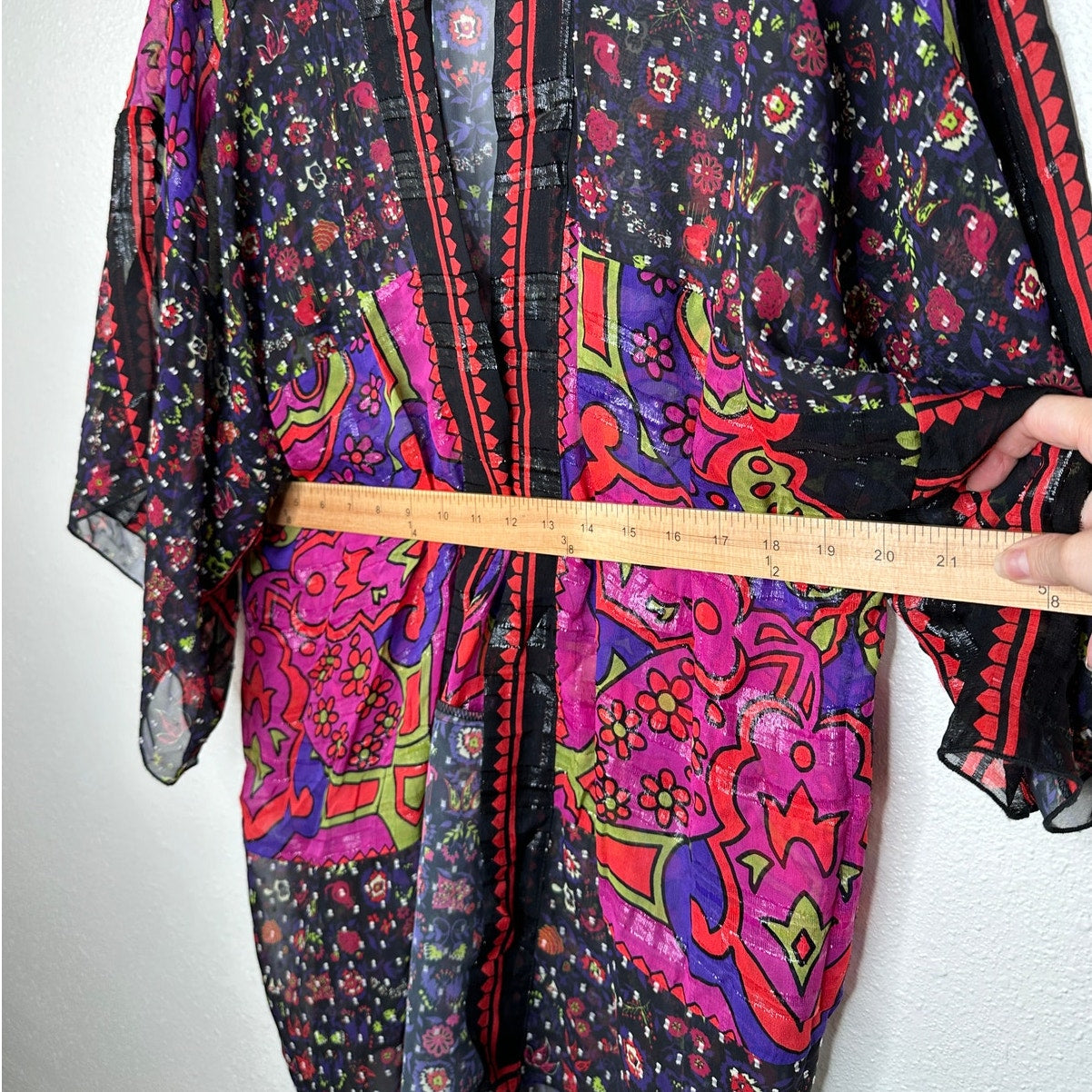 Anna Sui Multicolor Pink Black Purple Sheer Shimmer Floral Paisley Kimono M / L