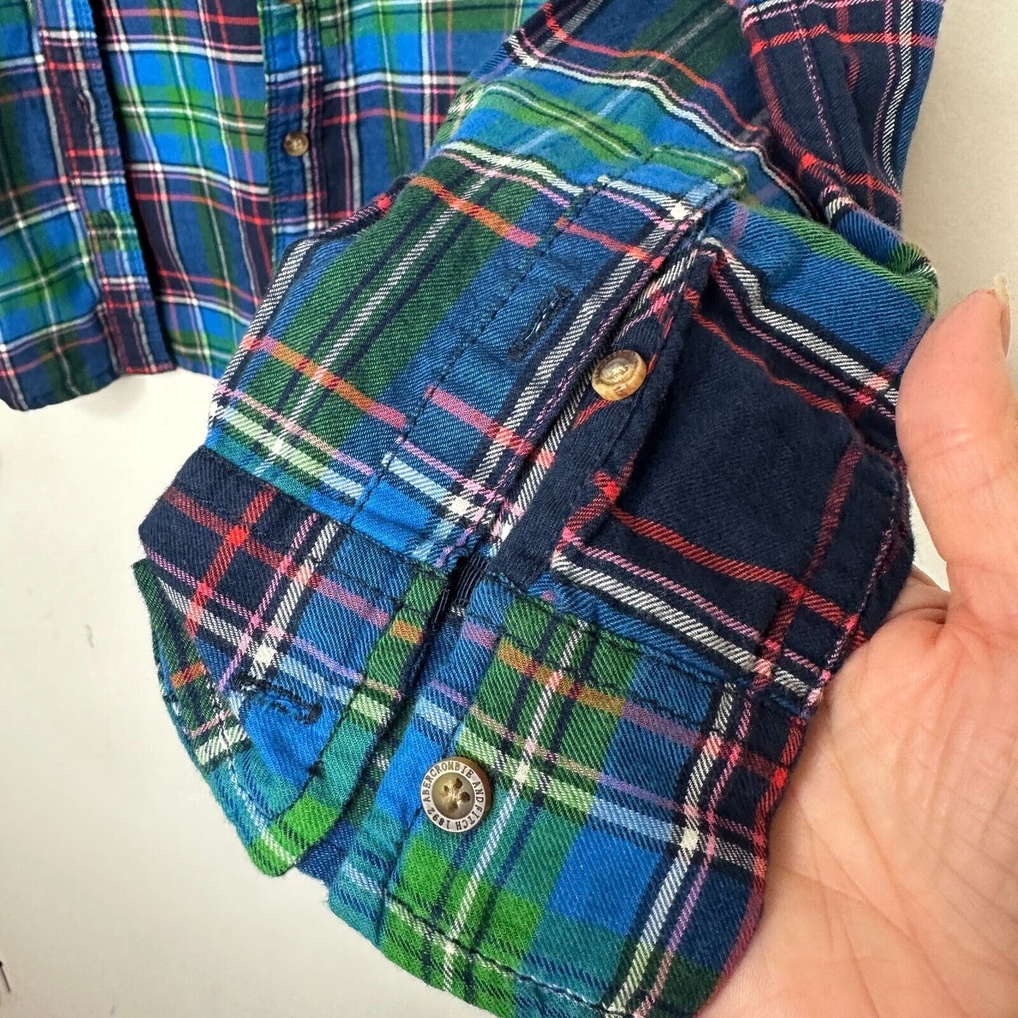 Abercrombie & Fitch Blue Green Red Plaid Button Down Long Sleeve Shirt S