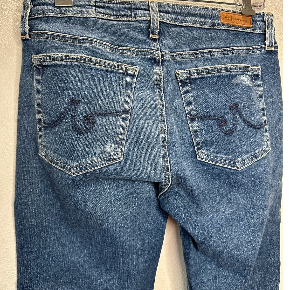 AG-ED Adriano Medium Light Wash Prima Crop Cigarette Leg Jeans 30