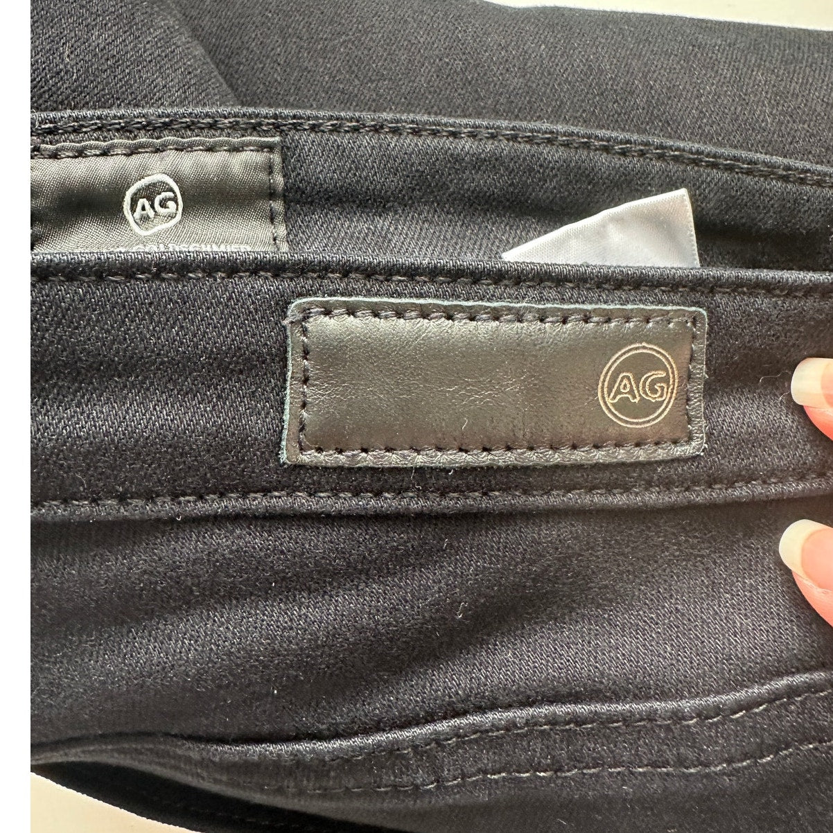 AG Black Prima Ankle Cigarette Ankle Jeans 30R