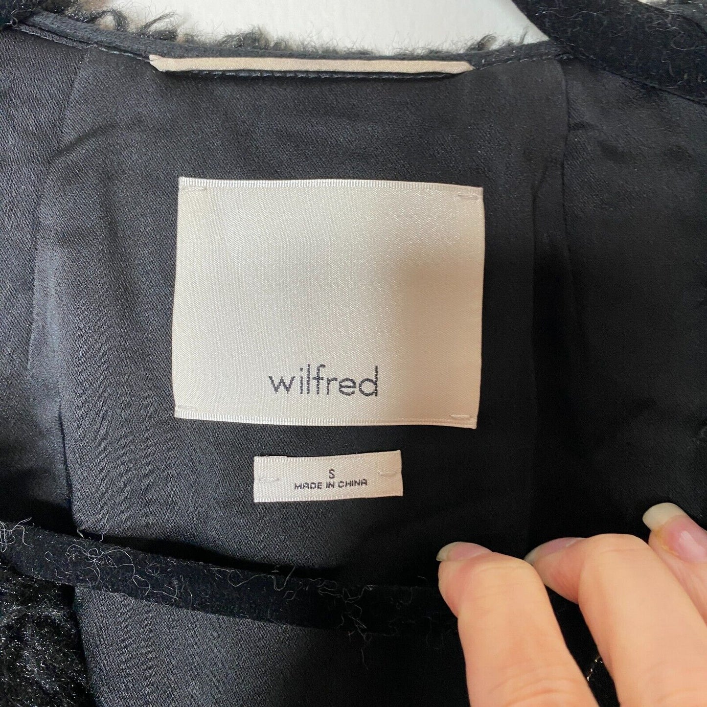 Aritzia Wilfred Chatou Fuzzy Faux Fur Fleece Sherpa Black Front Zip Vest Small