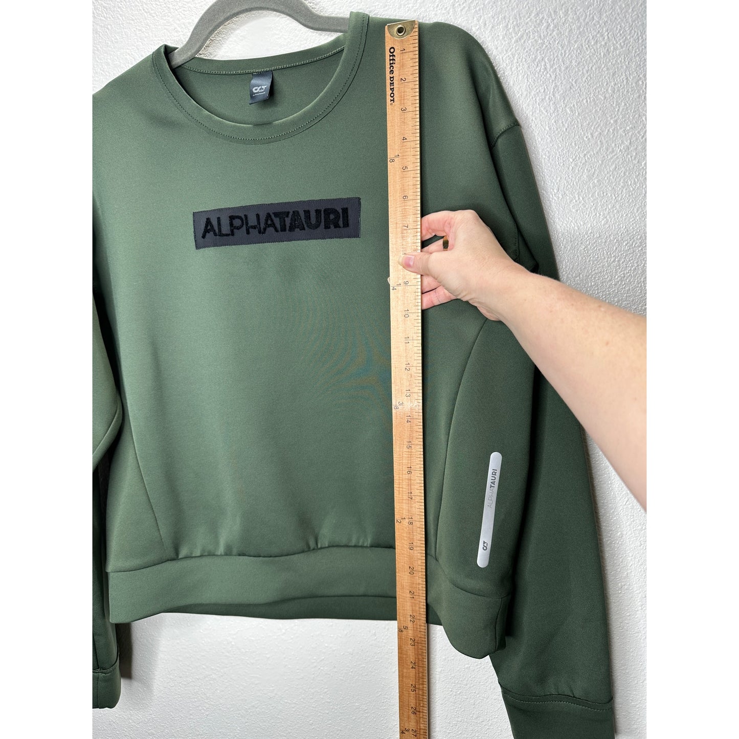 Alphatauri Olive Green Round Neck Long Sleeve Sweatshirt S