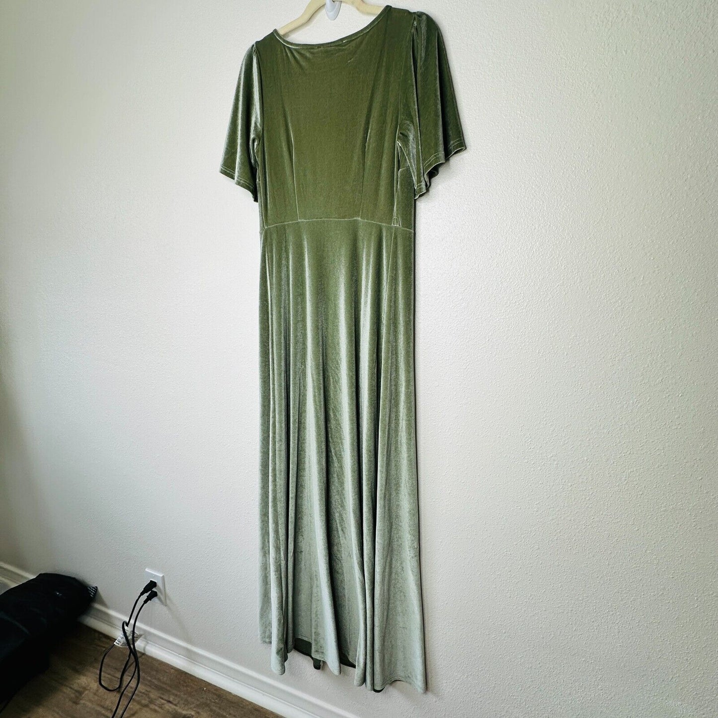 Baltic Born Light Sage Green Velour Short Flutter Sleeve Maxi Wrap Dress S