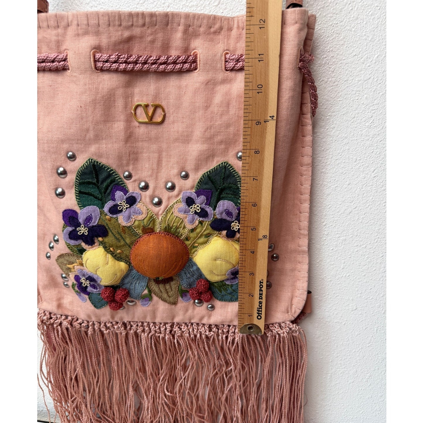 NWOT Valentino Garavani Nellcôte Pink Linen Floral Fringe Crossbody Bag