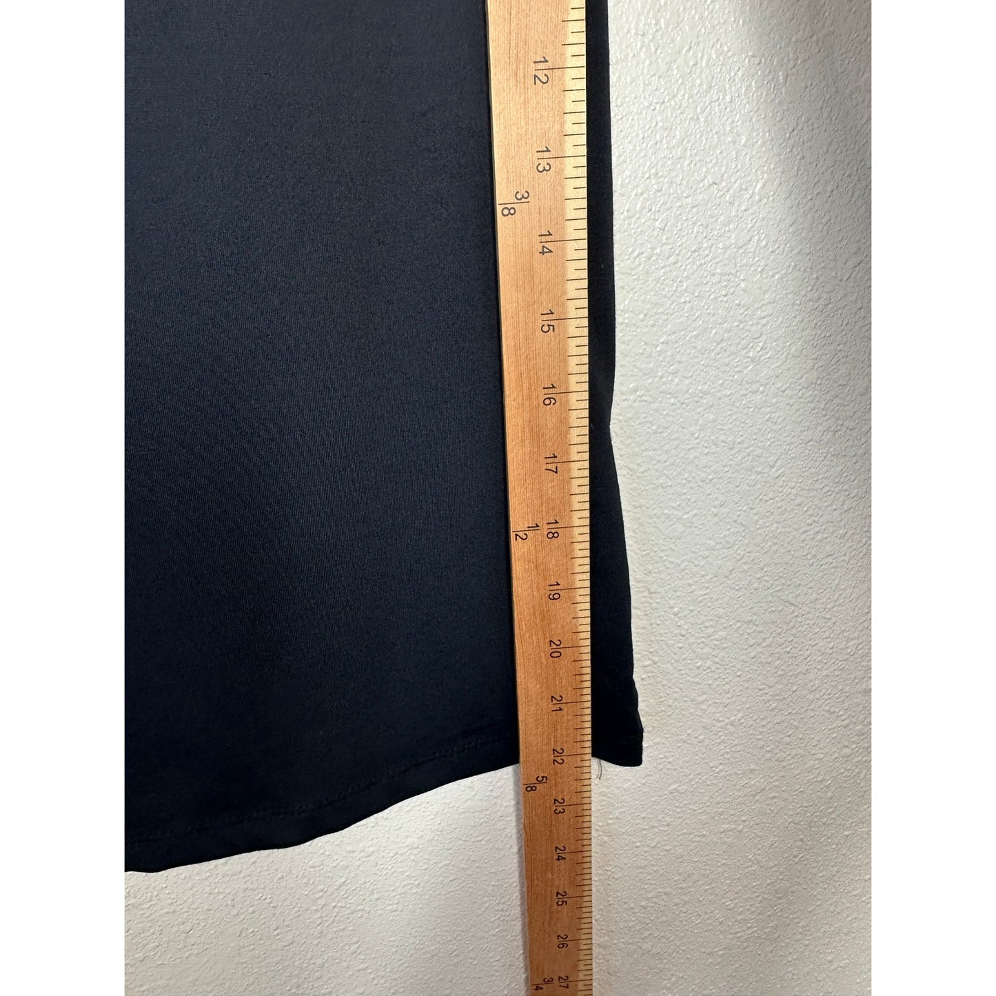 ZARA Black Stretchy Tank Top M – Scoop Neck Sleeveless Fitted Basic