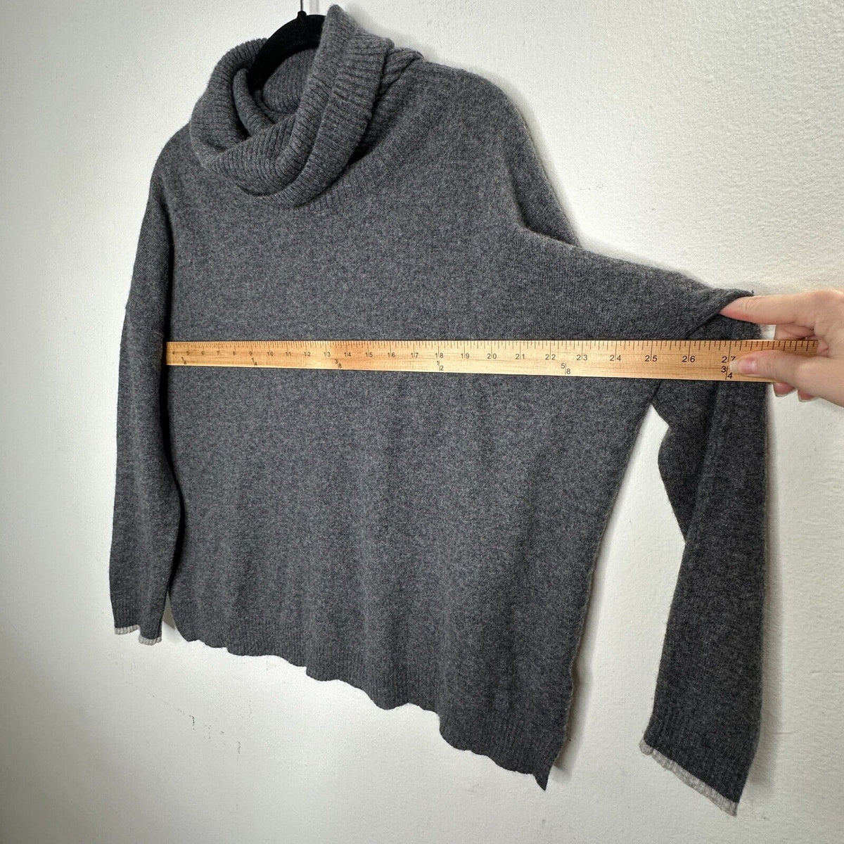 Three Dots 100% Cashmere Carbon Gray Boxy Turtle Neck Long Sleeve Sweater Small