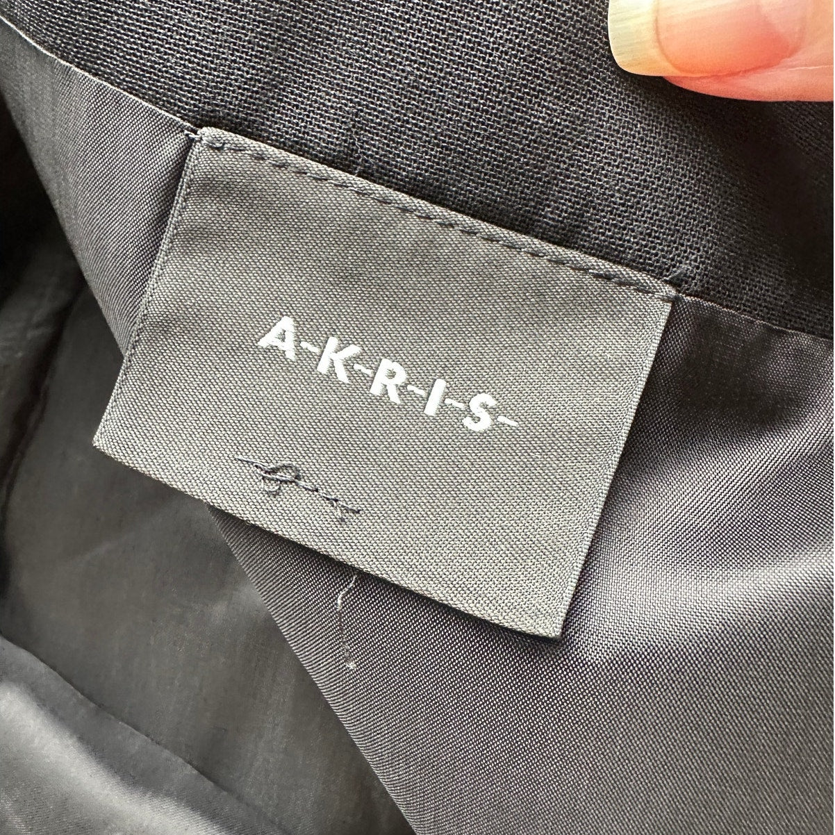 Akris Black Wool Blend Pencil Skirt 4 Hem Slits Front & Side Zippers 6