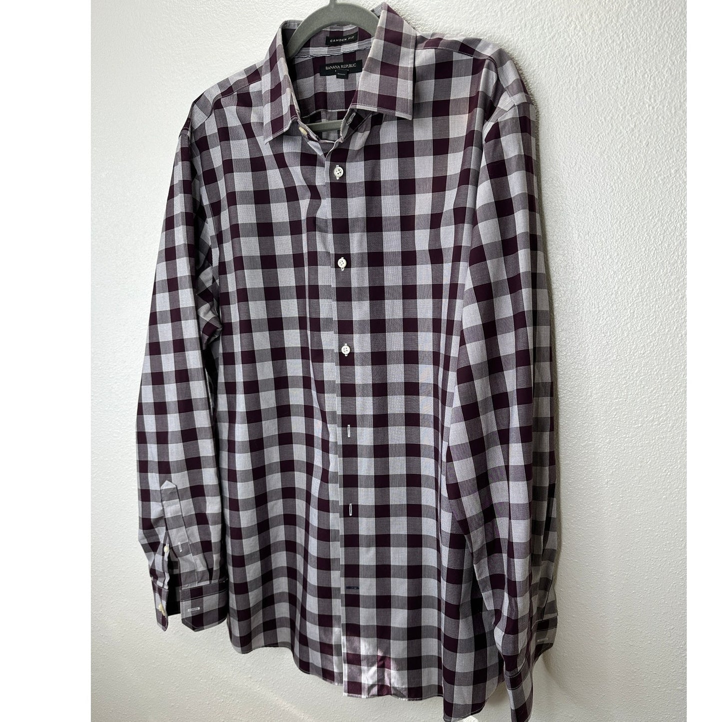Banana Republic Men's Camden Fit Purple & White Plaid Button Shirt XL