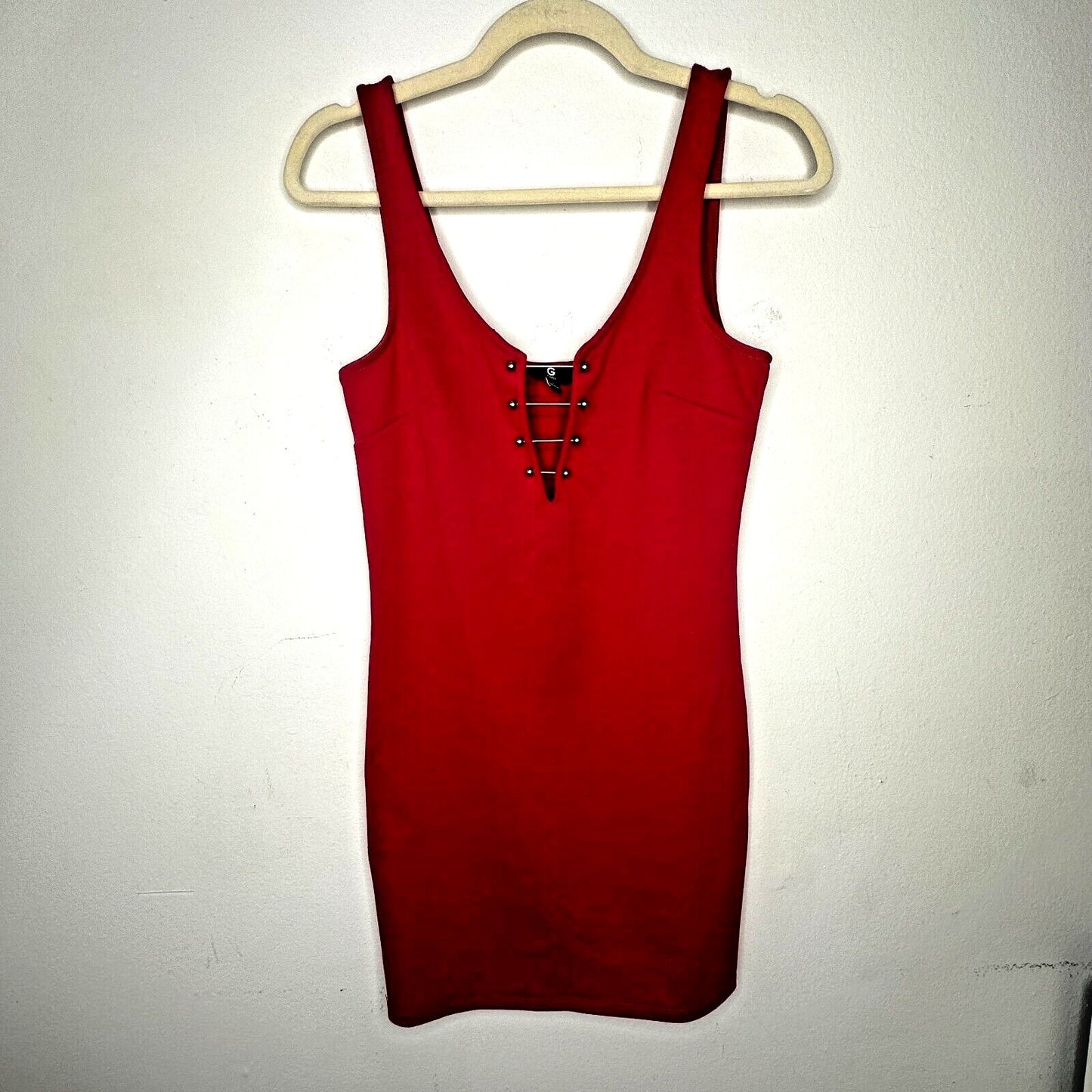 G by Guess Red Bodycon Silver Embellished V-Neck Sleeveless Mini Dress Small