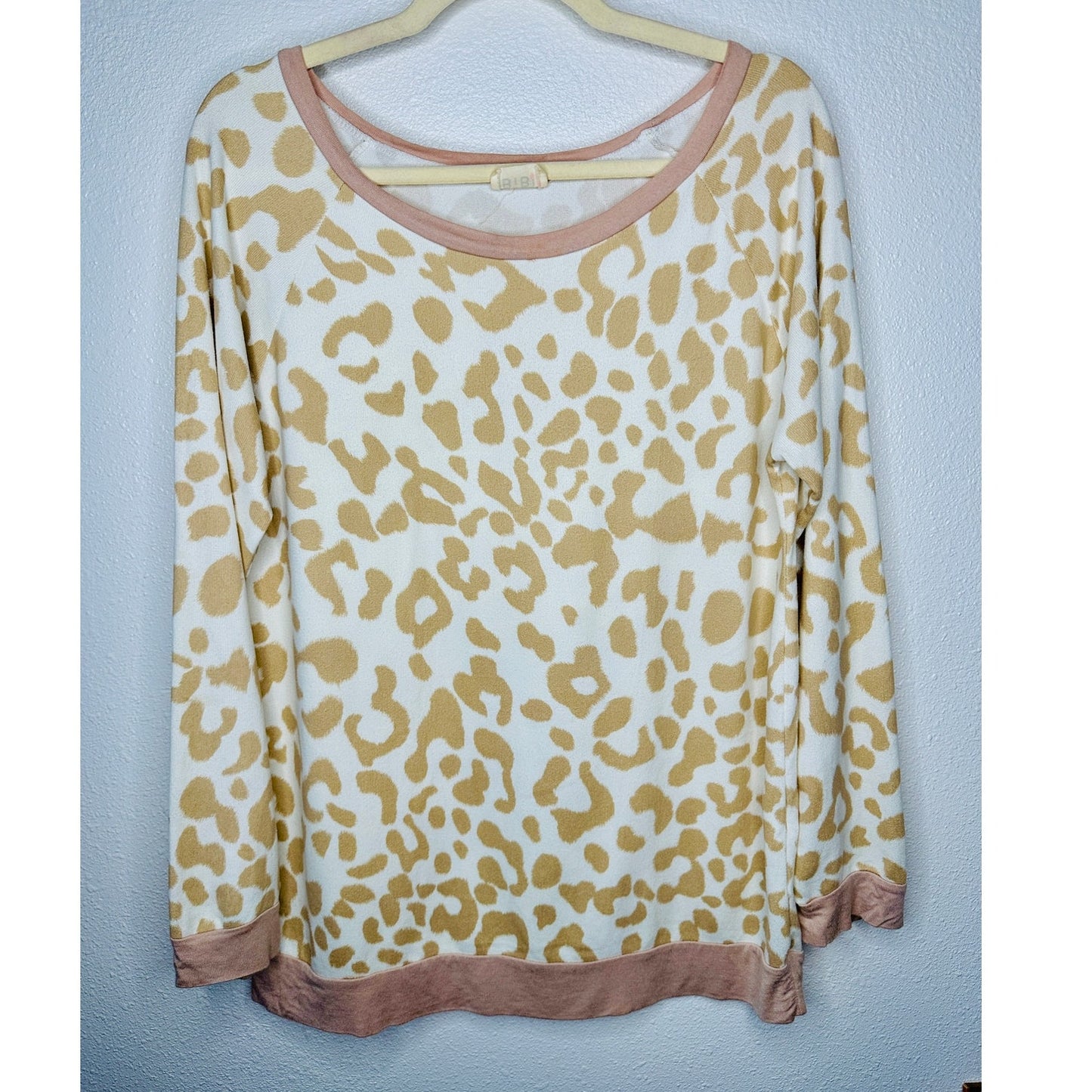 Bibi Cream & Tan Giraffe Print Wide Neck Long Sleeve Sweater S Y2k