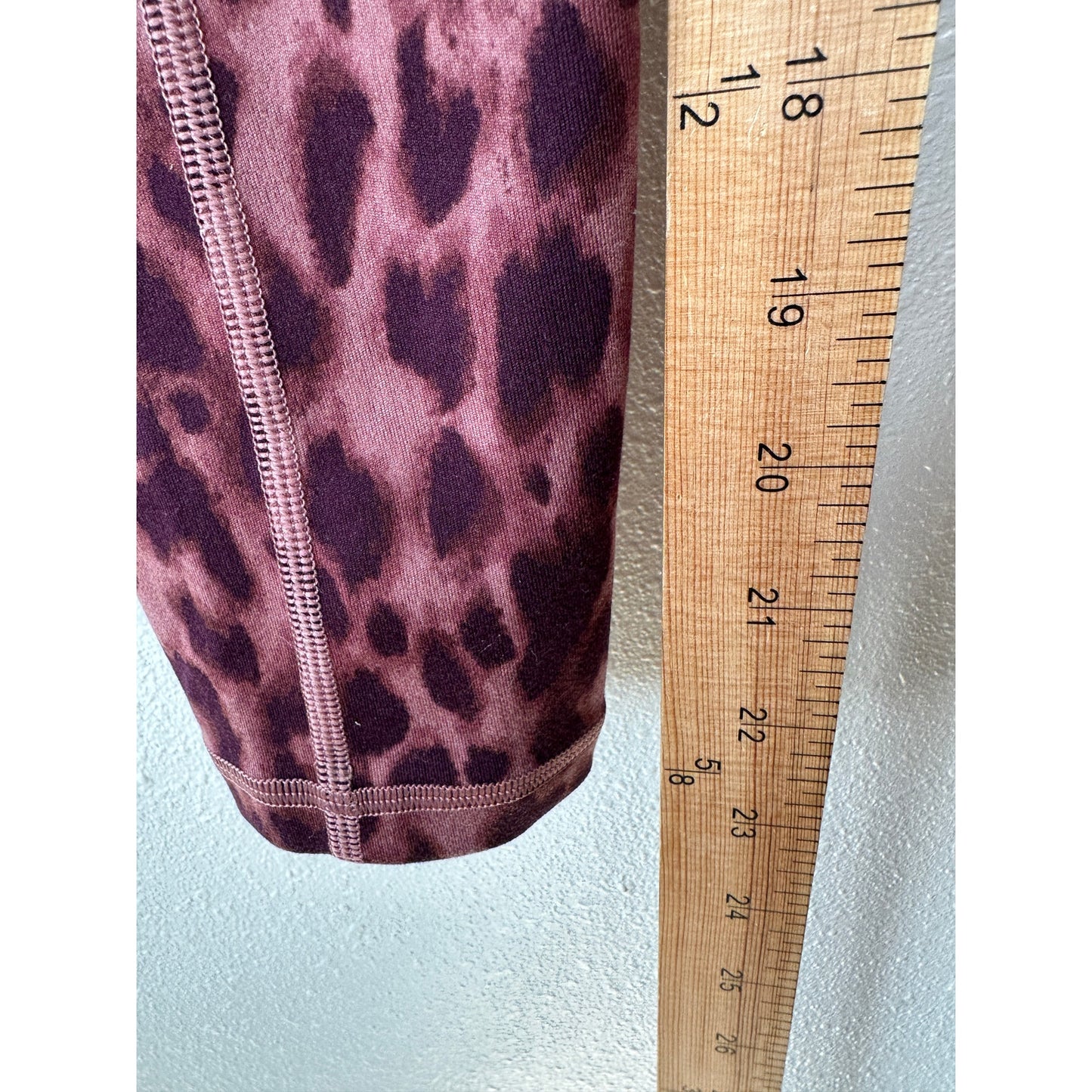 Victoria Secret Pink & Brown Leopard Print Pocketed Leggings 4