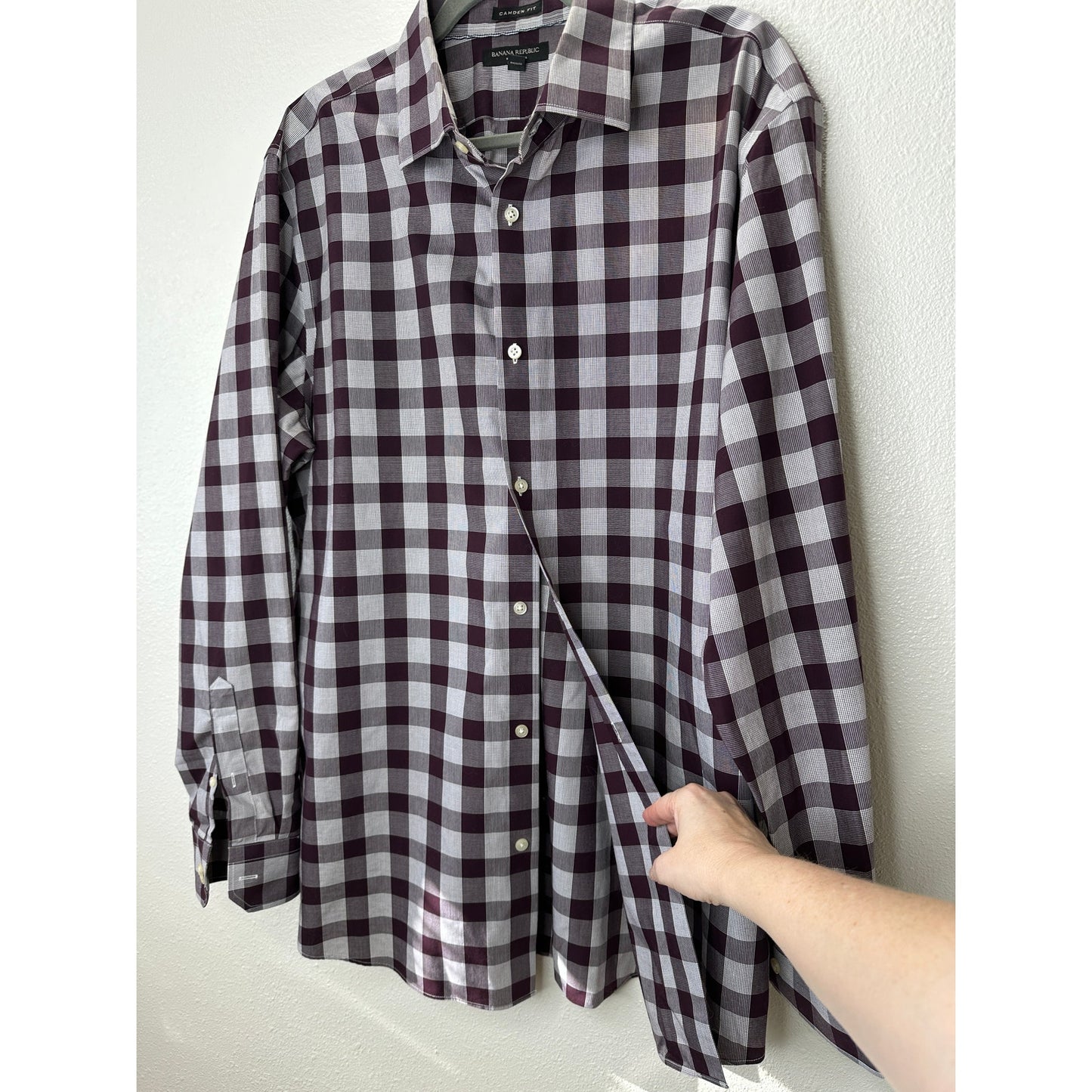 Banana Republic Men's Camden Fit Purple & White Plaid Button Shirt XL