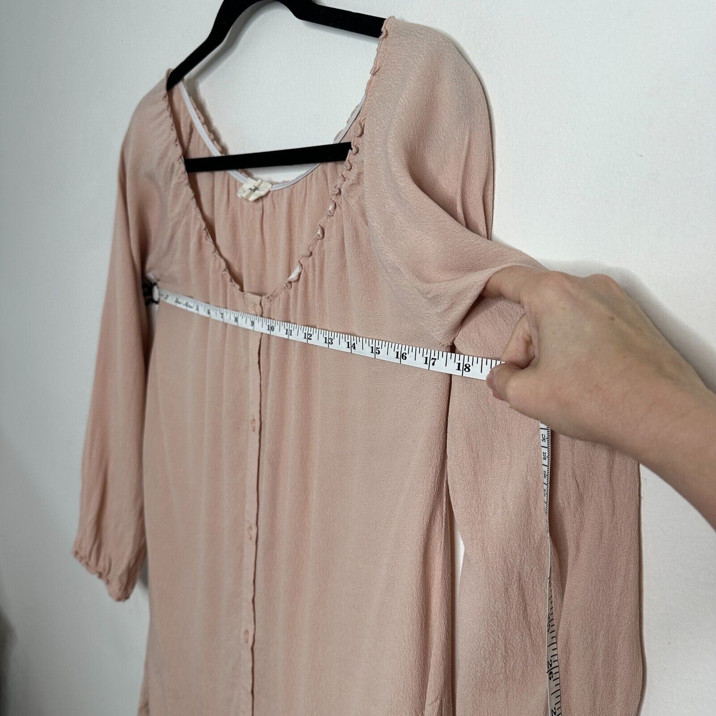 American Vintage Blush Off Shoulder 3/4 Sleeve Flowy Button Up Blouse Top Small