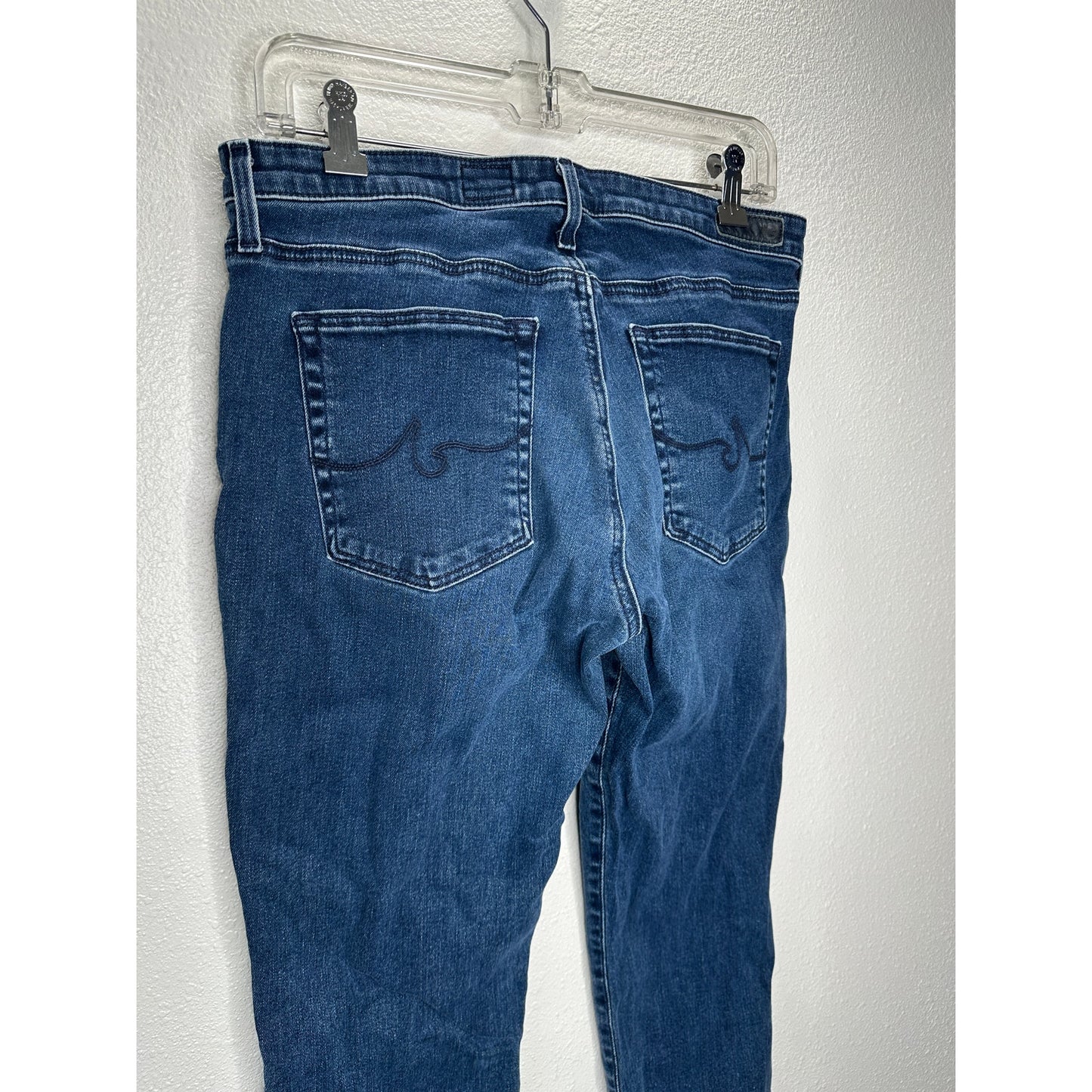 AG Harper Essential Straight Leg Jeans Size 30R Medium Wash