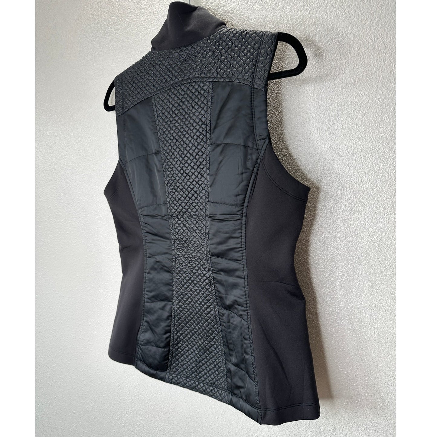 Athleta Black Mixed Media Sleeveless Front Zip Vest Medium