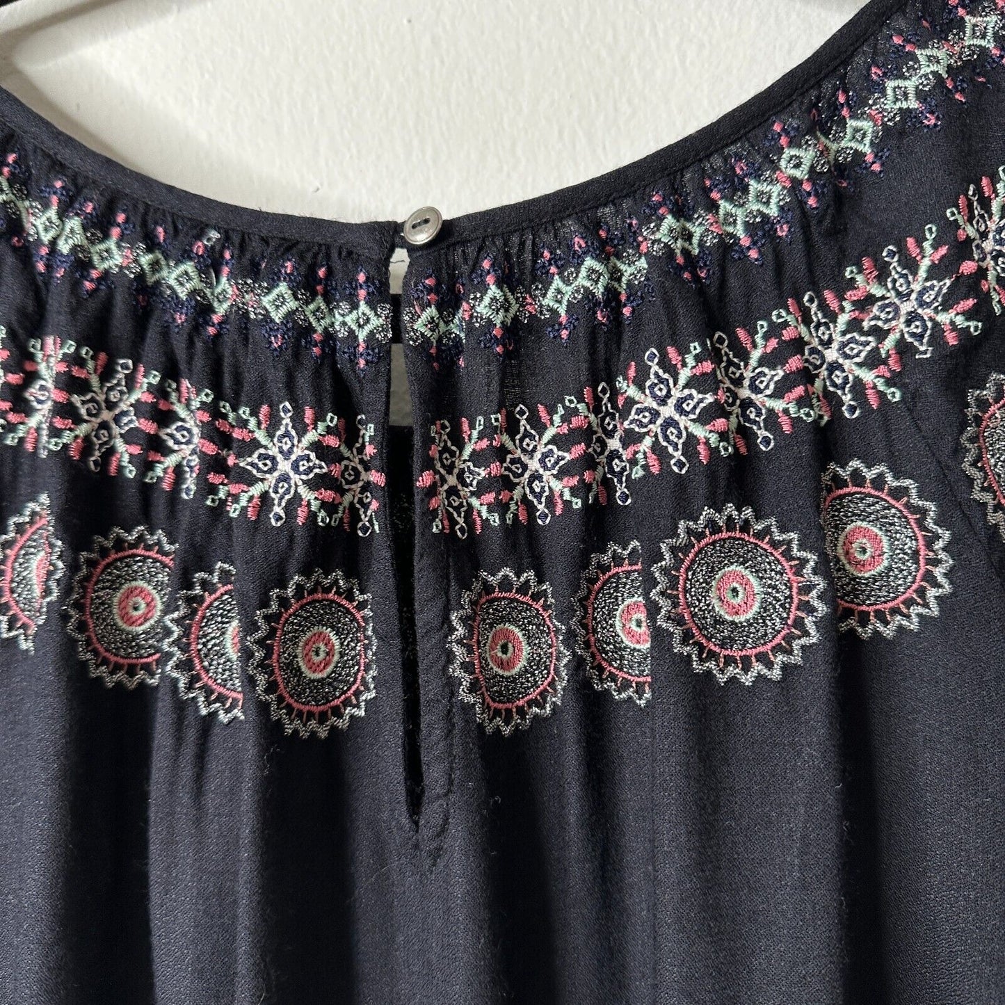 Velvet By Graham & Spencer Eva Black Peasant Top Pastel Embroidered Neck XS