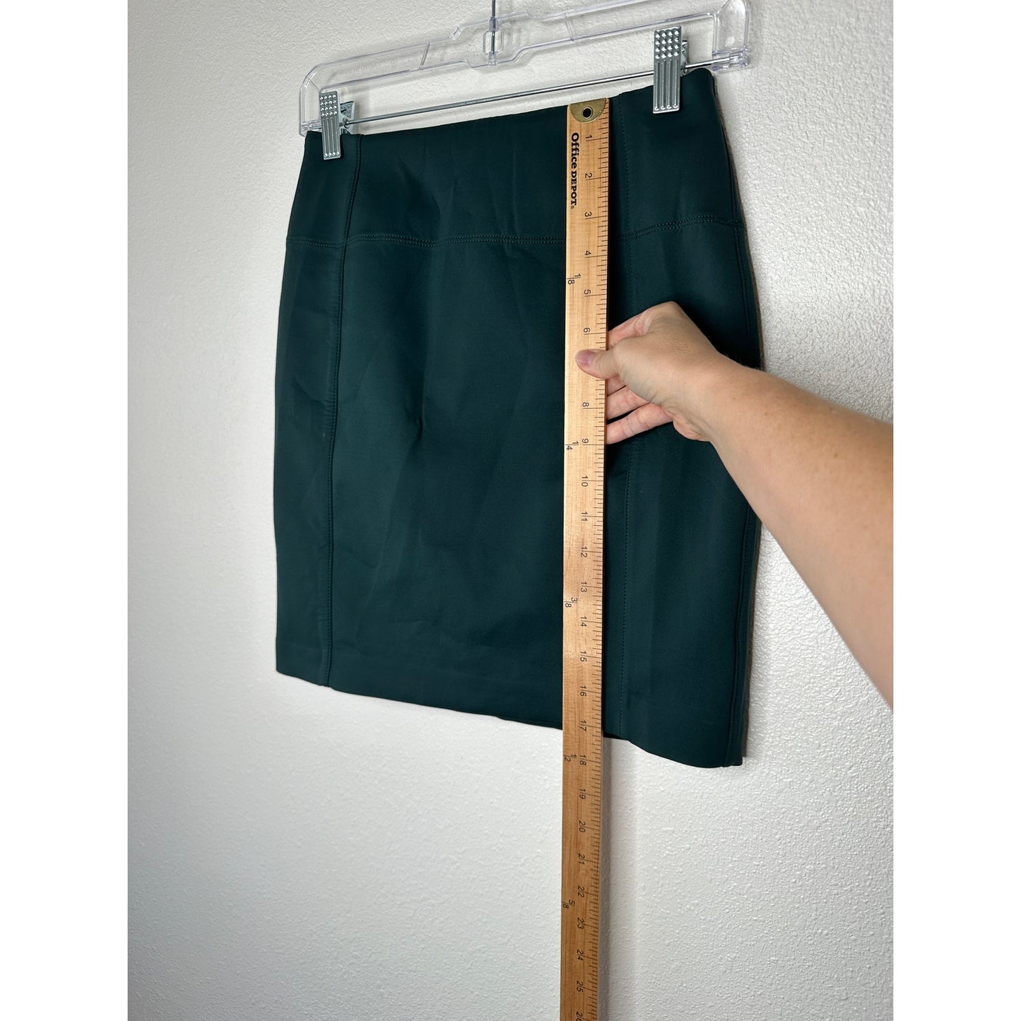 Lululemon Go Cityfarer Forest Green Pencil Mini Skirt 6