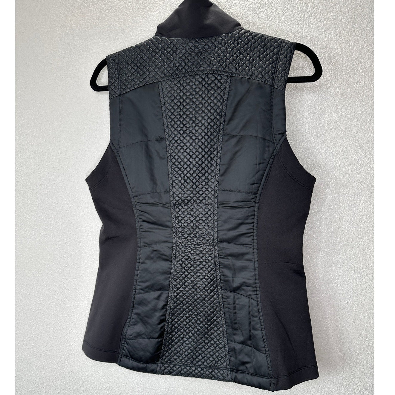 Athleta Black Mixed Media Sleeveless Front Zip Vest Medium