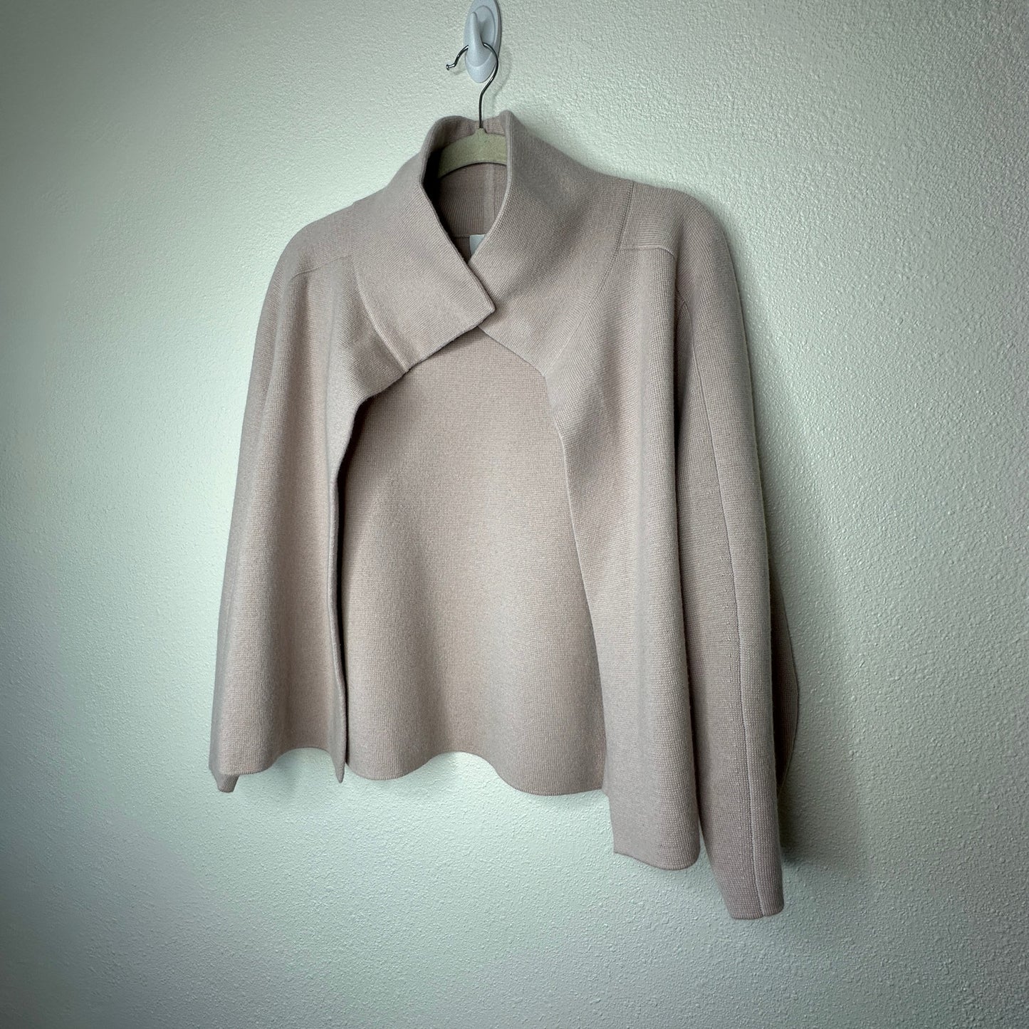 TSE Light Pink Magnetic Collared Cropped Cardigan Long Balloon Sleeves