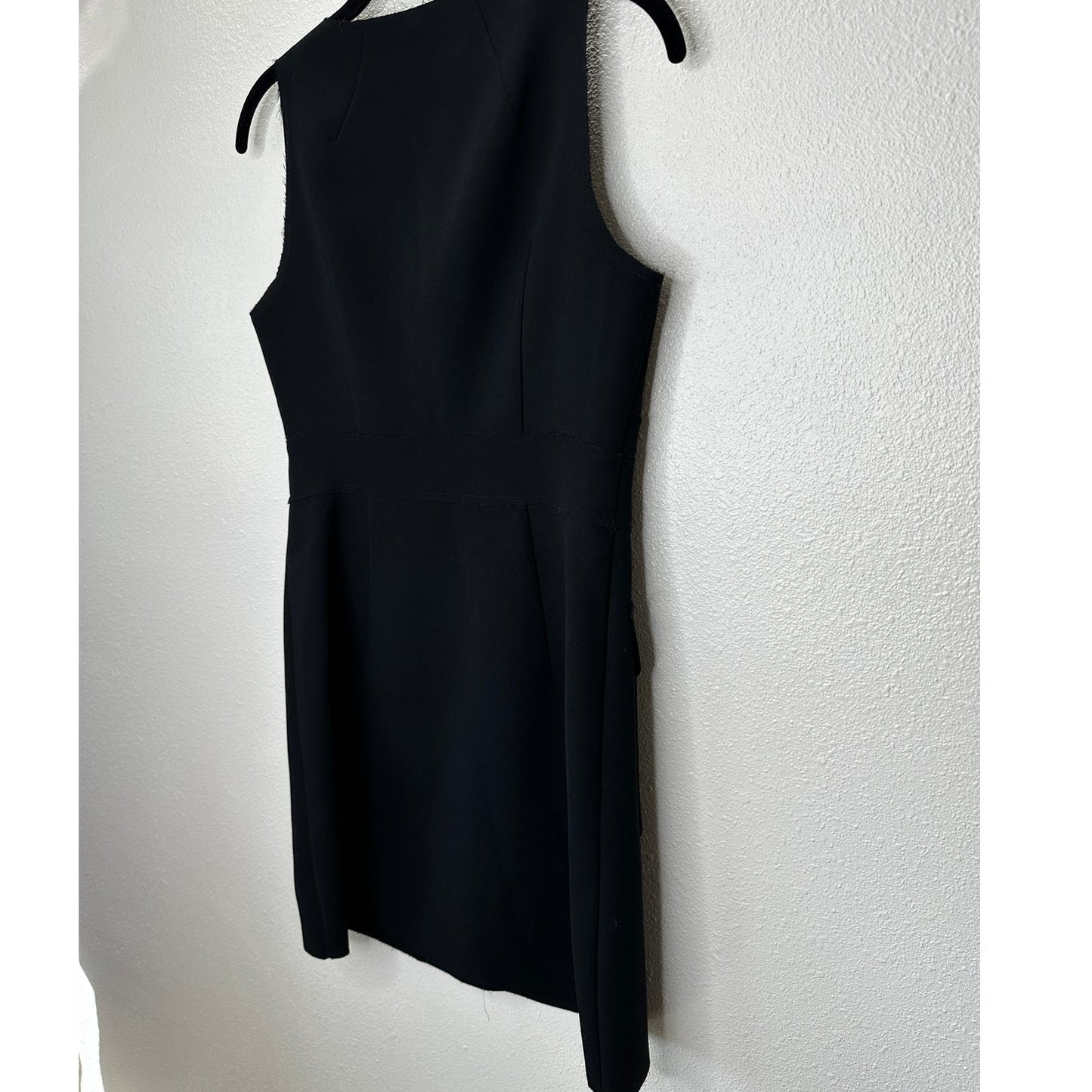 Topshop Black VNeck Front Zip Sleeveless Utility Pocket Dress 6