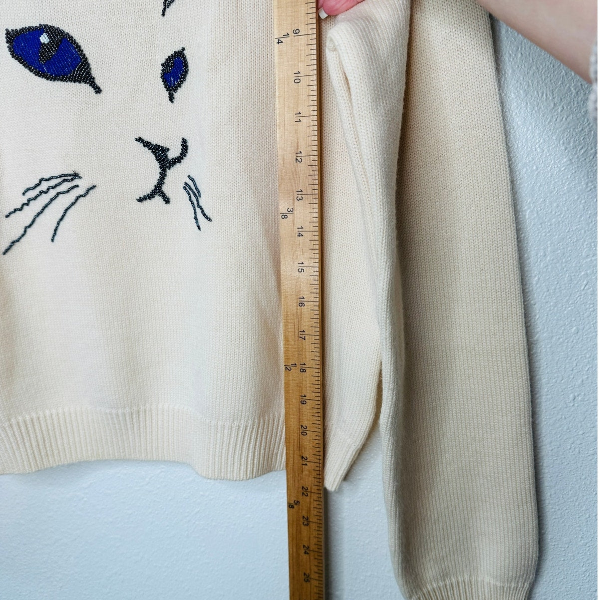 Opening Ceremony Butter Cream Crew Neck Cat Motif Sweater L