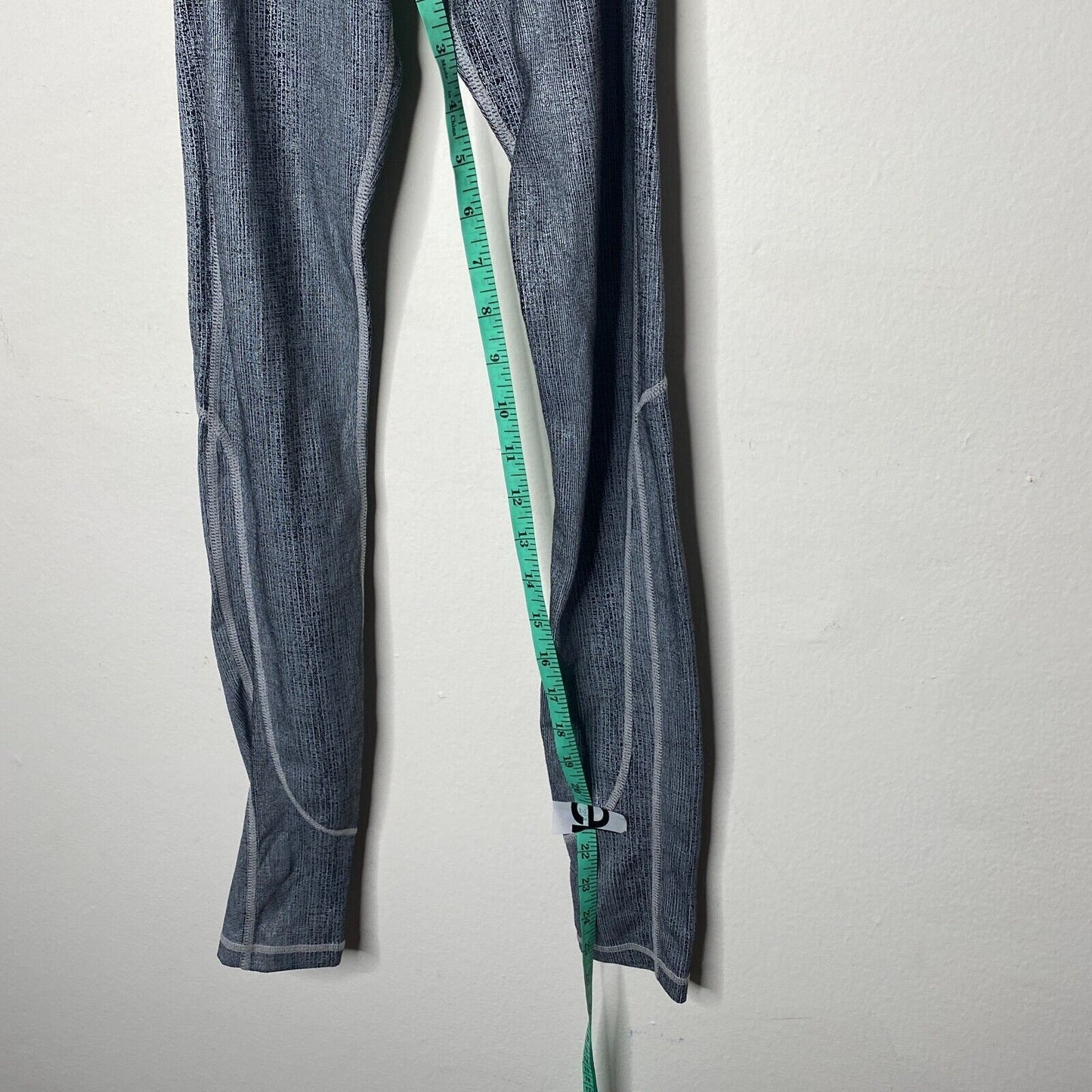 NWT Joe's Off Duty Comfy Gray Snakeskin Mid-Rise Soft Stretch Rhythm Leggings XS