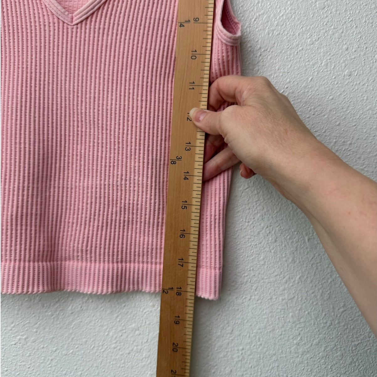 Niki Biki Pink Ribbed Cropped Tank Top V-Neck Stretch Sleeveless OS