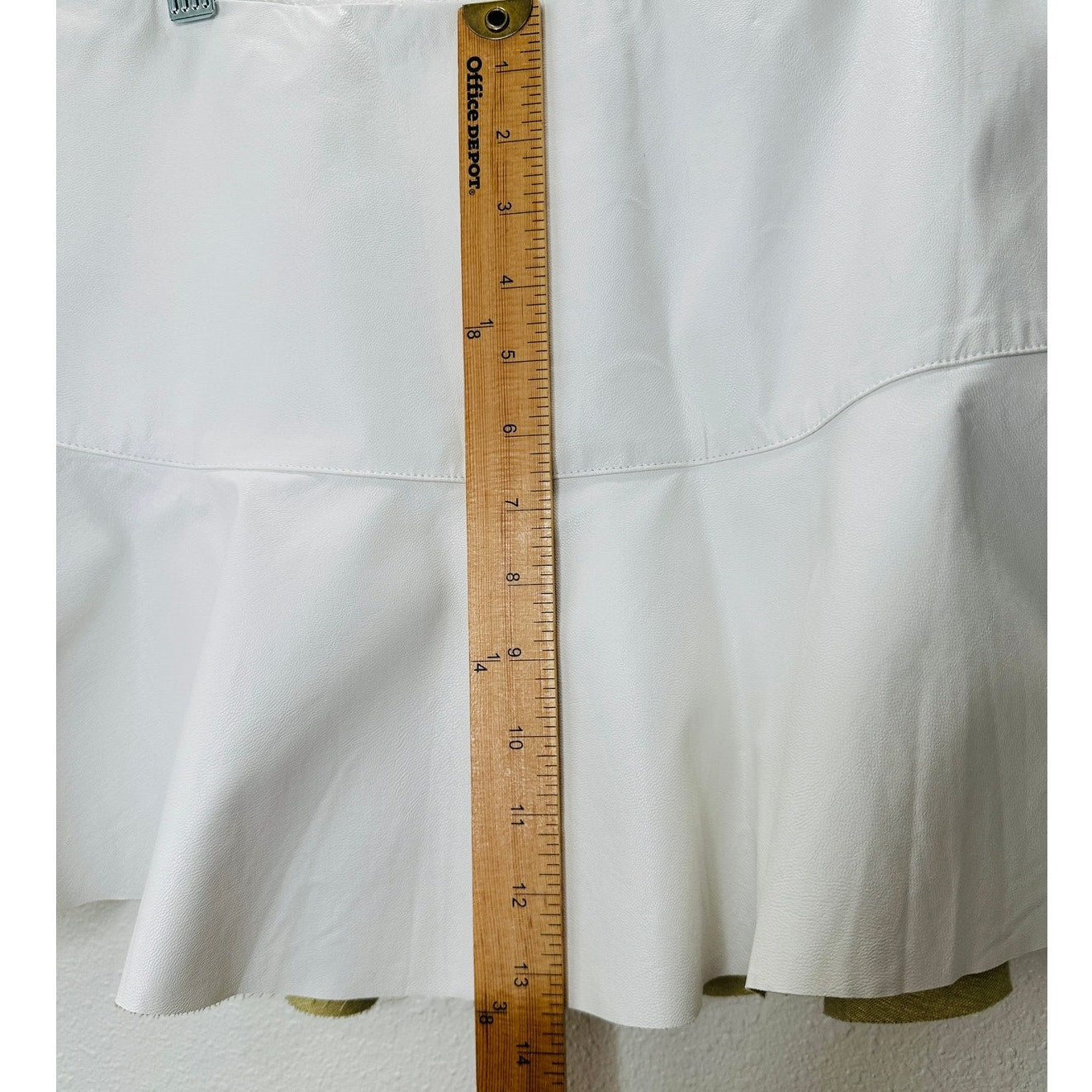NWT Cotton Candy LA White Flounce Mini Skirt Built-in Shorts M