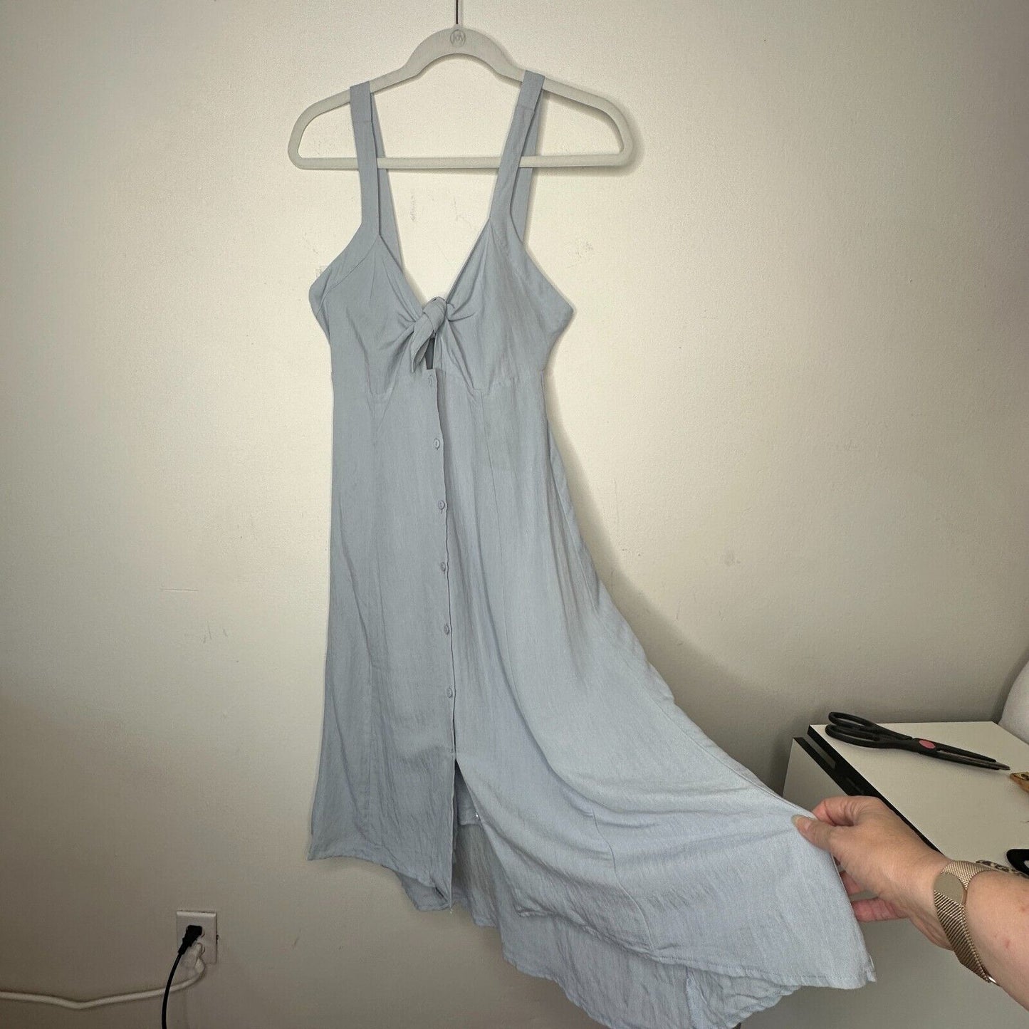 ASTR The Label Light Blue Denim Linen Tie Front Button Closure Midi Dress Medium