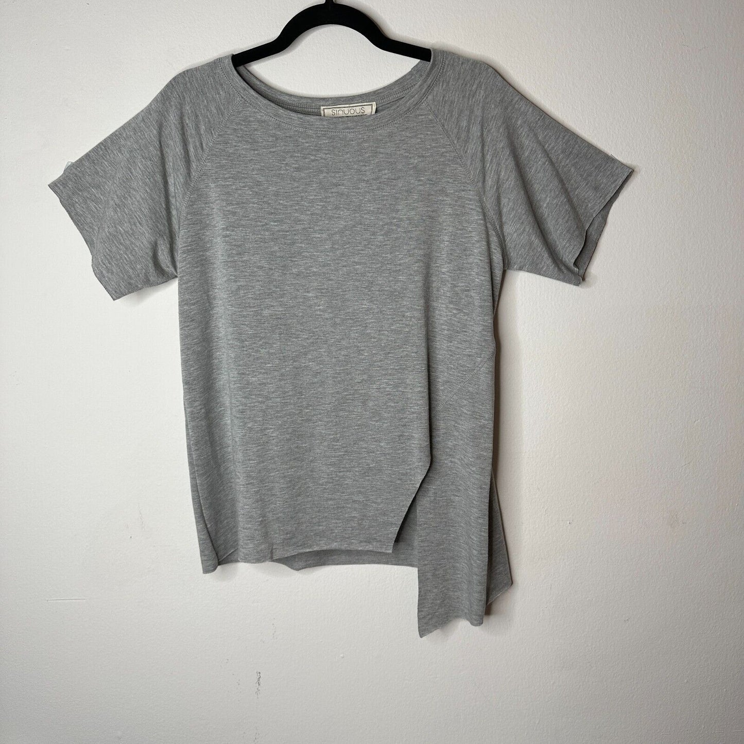Sinuous Casual Gray Asymmetrical Hem Short Sleeve Relaxed Tee Round Neck Medium