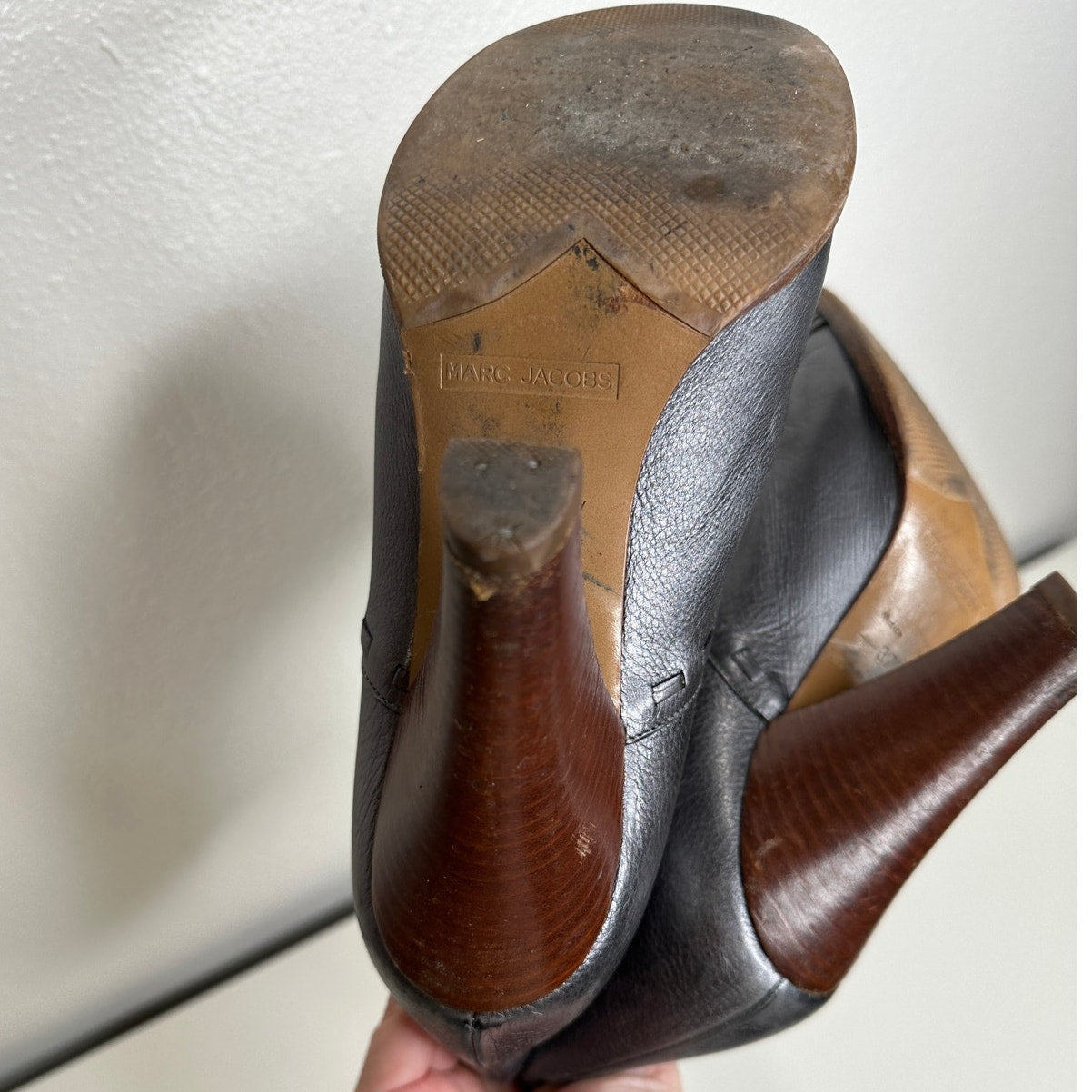 Marc Jacobs Gunmetal Silver Round toe Wooden Heel Ankle Boot 37.5 / 7