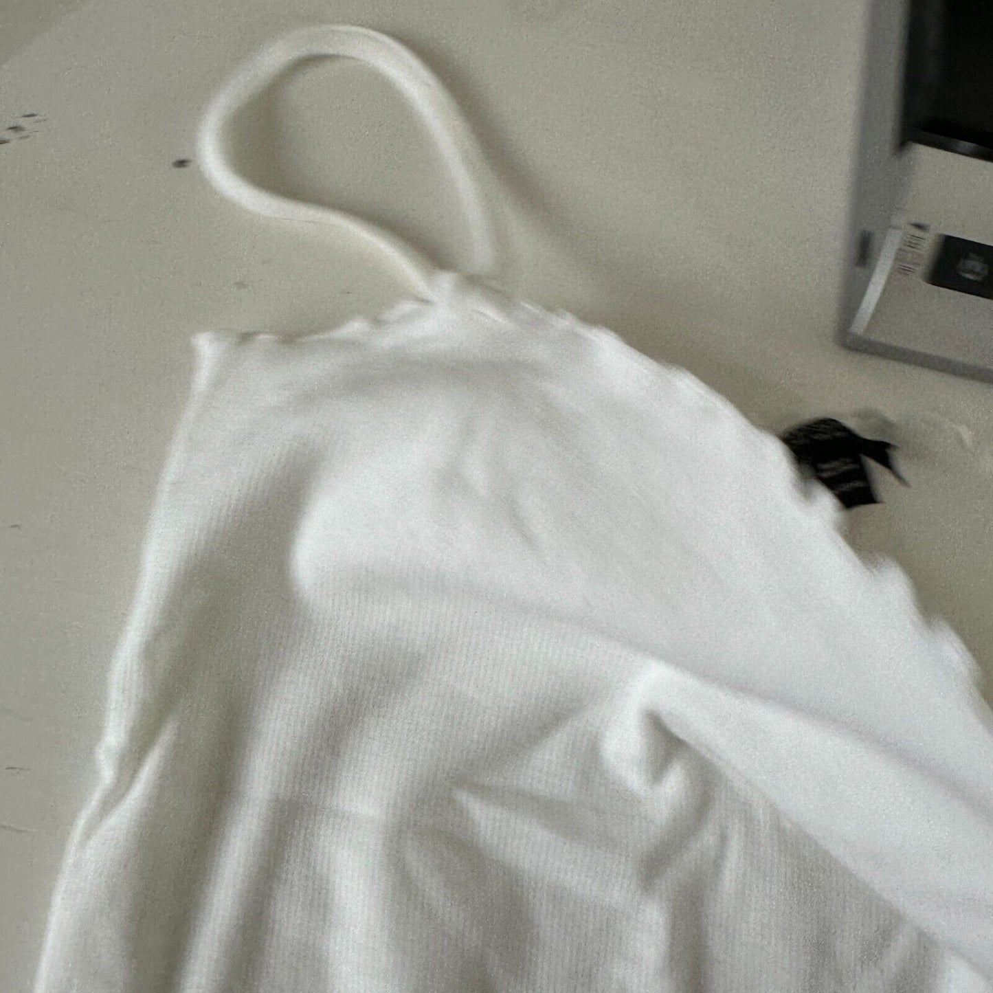 Topshop White Sleeveless Lettuce Hem and Neck Spaghetti Strap Knit Crop Top 10