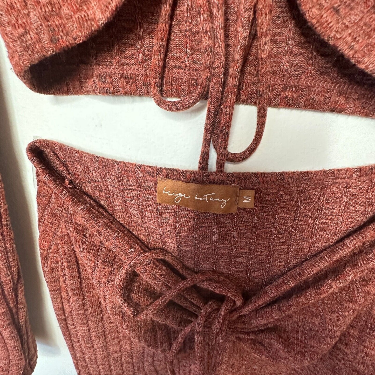 Beige Botany Rust Copper 2-Piece Ribbed Knit Skirt + Long Sleeve V Neck Top M
