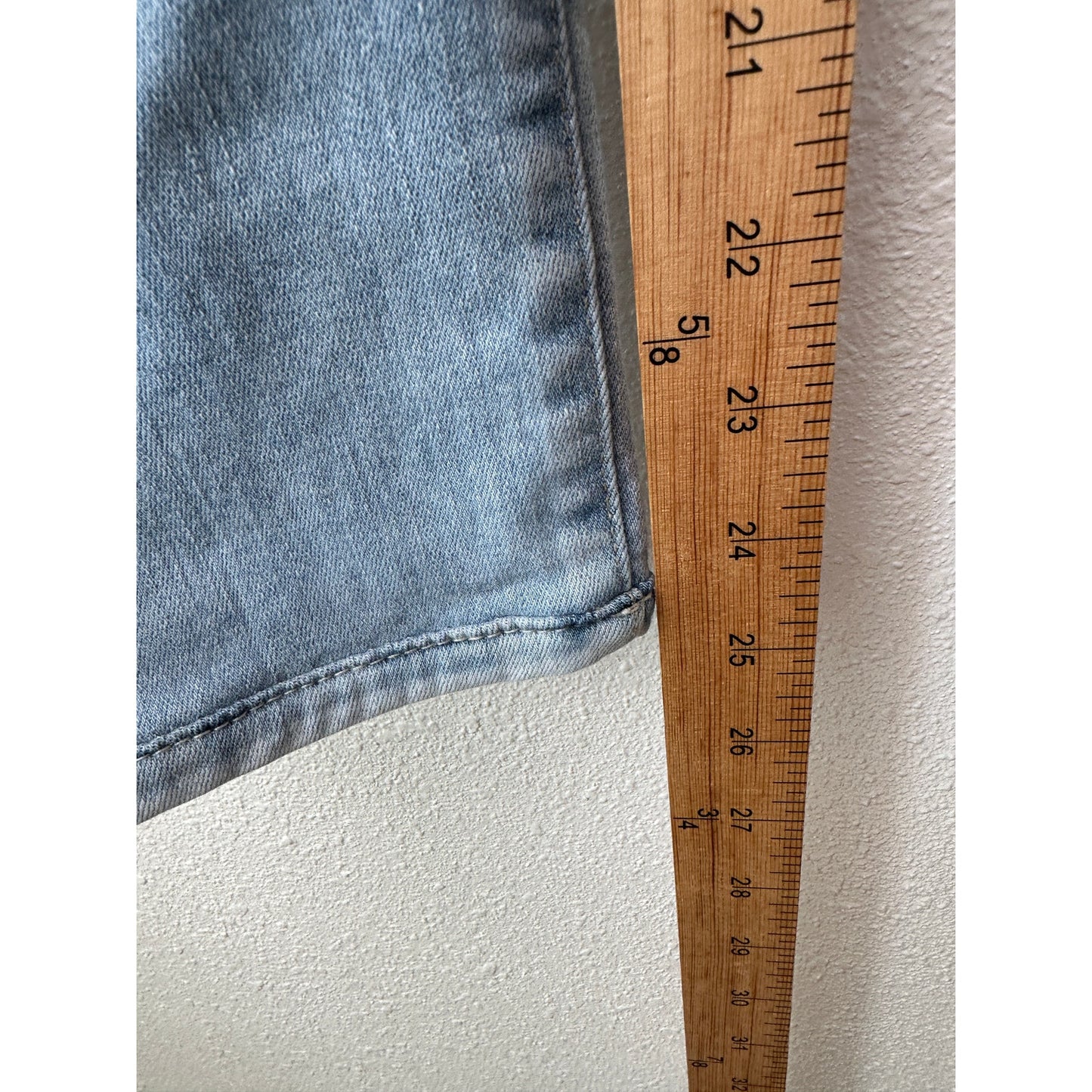 AG Faye Jeans Light Wash Women US 32 Cigarette