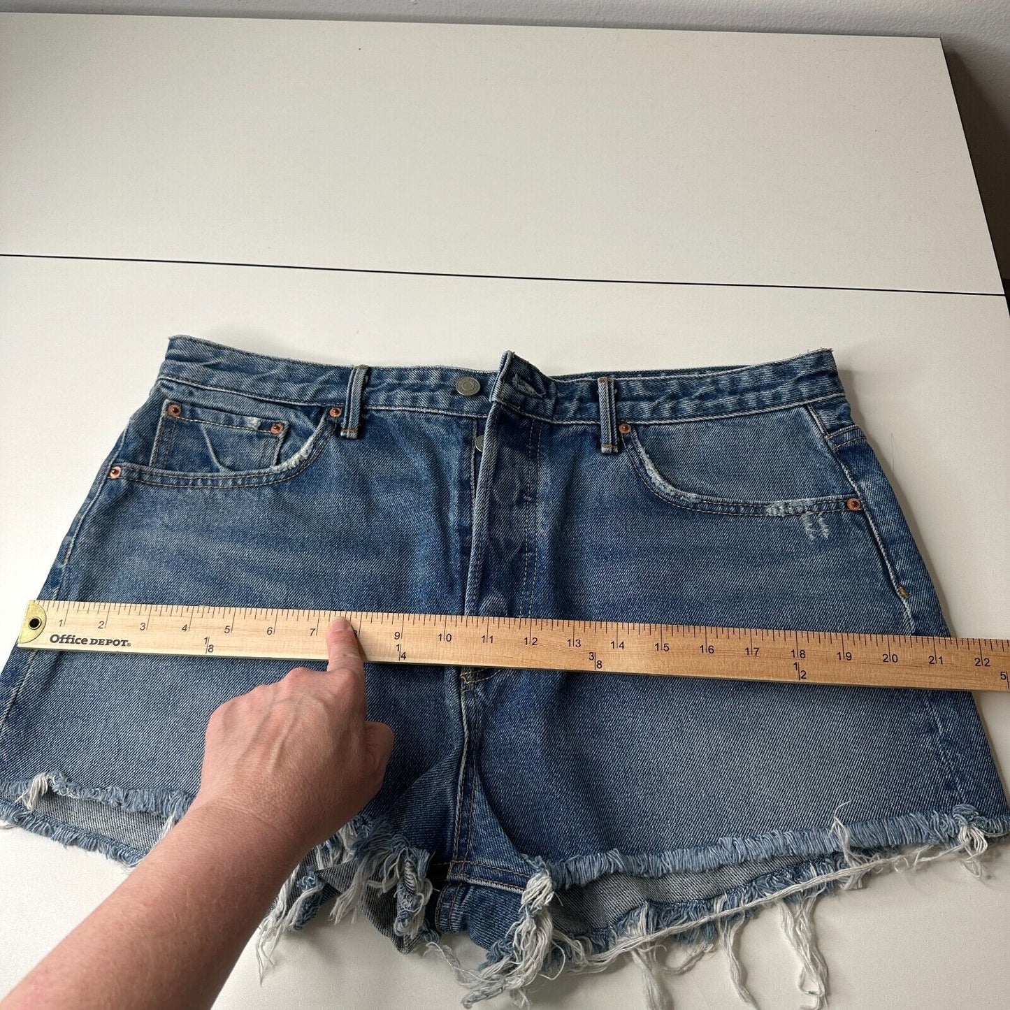 GRLFRND Cindy Button Fly High Rise Medium Blue Wash CutOff Jean Short Raw Hem 32