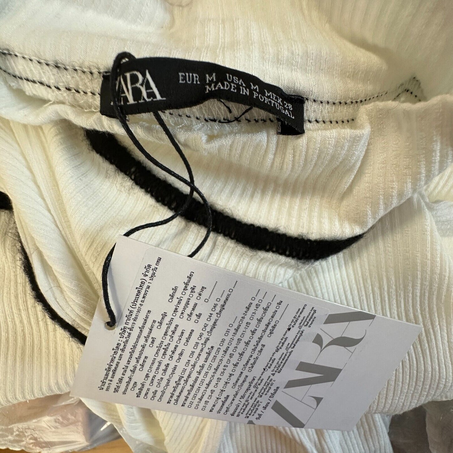 Zara Ivory Black Fuzzy Stitch Lining Mock Neck Short Sleeve Rib Raw Hem Top M