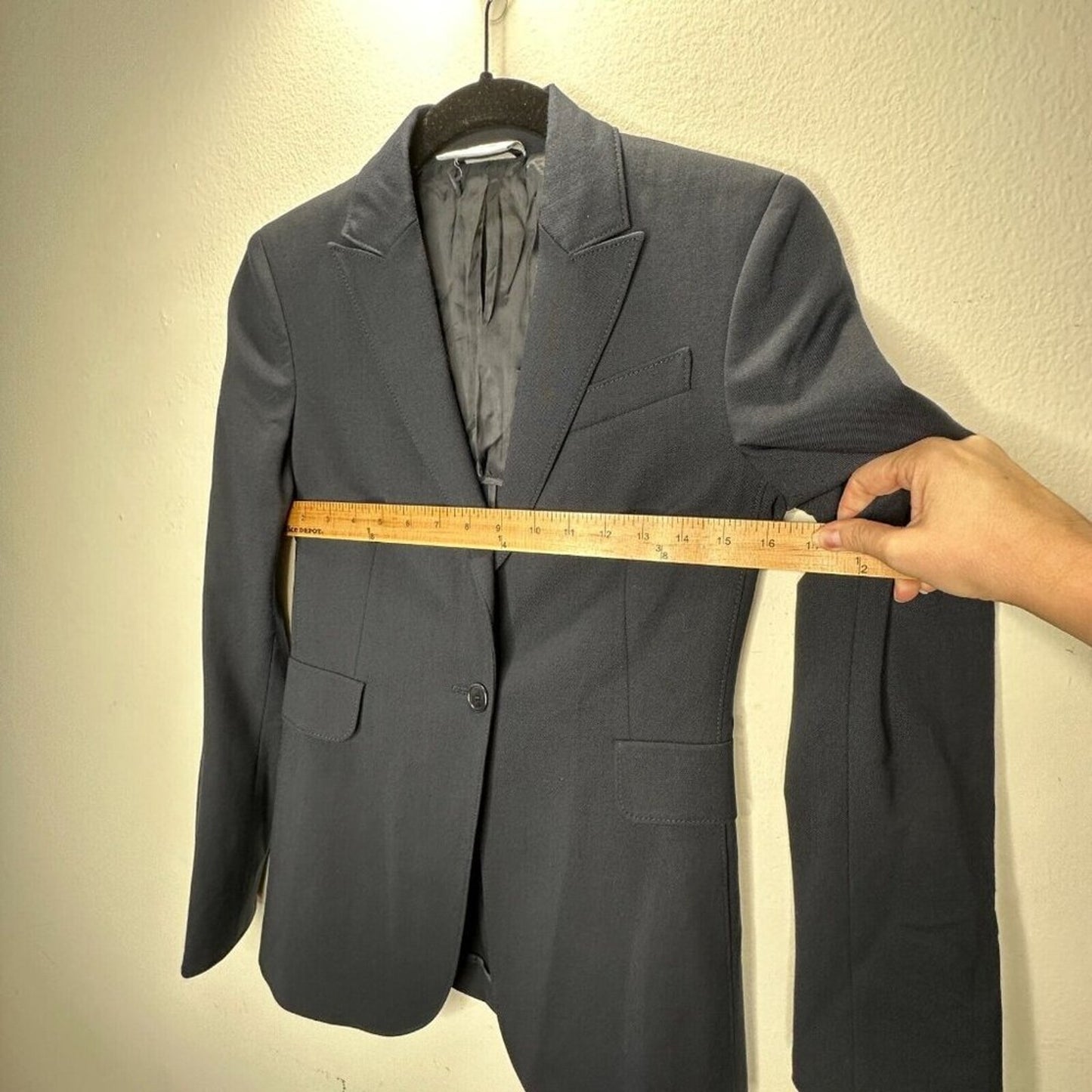 Akris Punto Black Single Button Front Flap Pockets Shoulder Pad Blazer Jacket 2