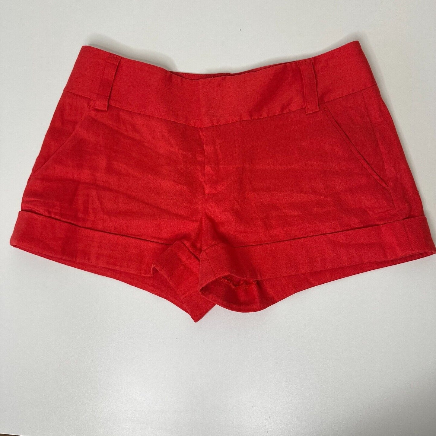 Alice & Olivia Poppy Classic Cady Cuffed Twill Shorts Mid Rise Slash Pockets Med