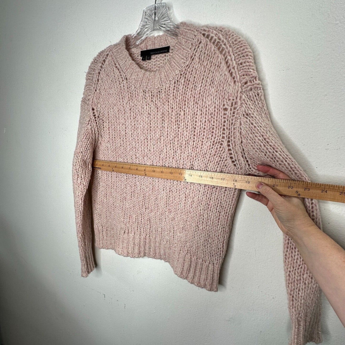 360 Cashmere Abbot Pale Rose Pink Loose Knit Crew Neck Band Cuff Neck Sweater S