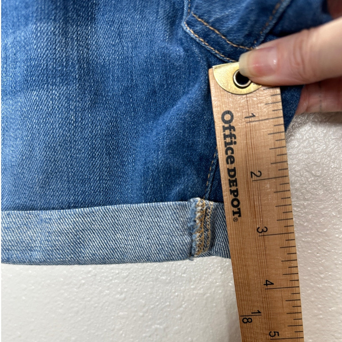 7 For All Mankind Medium Wash Mid Rise Button Fly Roll Up Cuff Jean Shorts 26