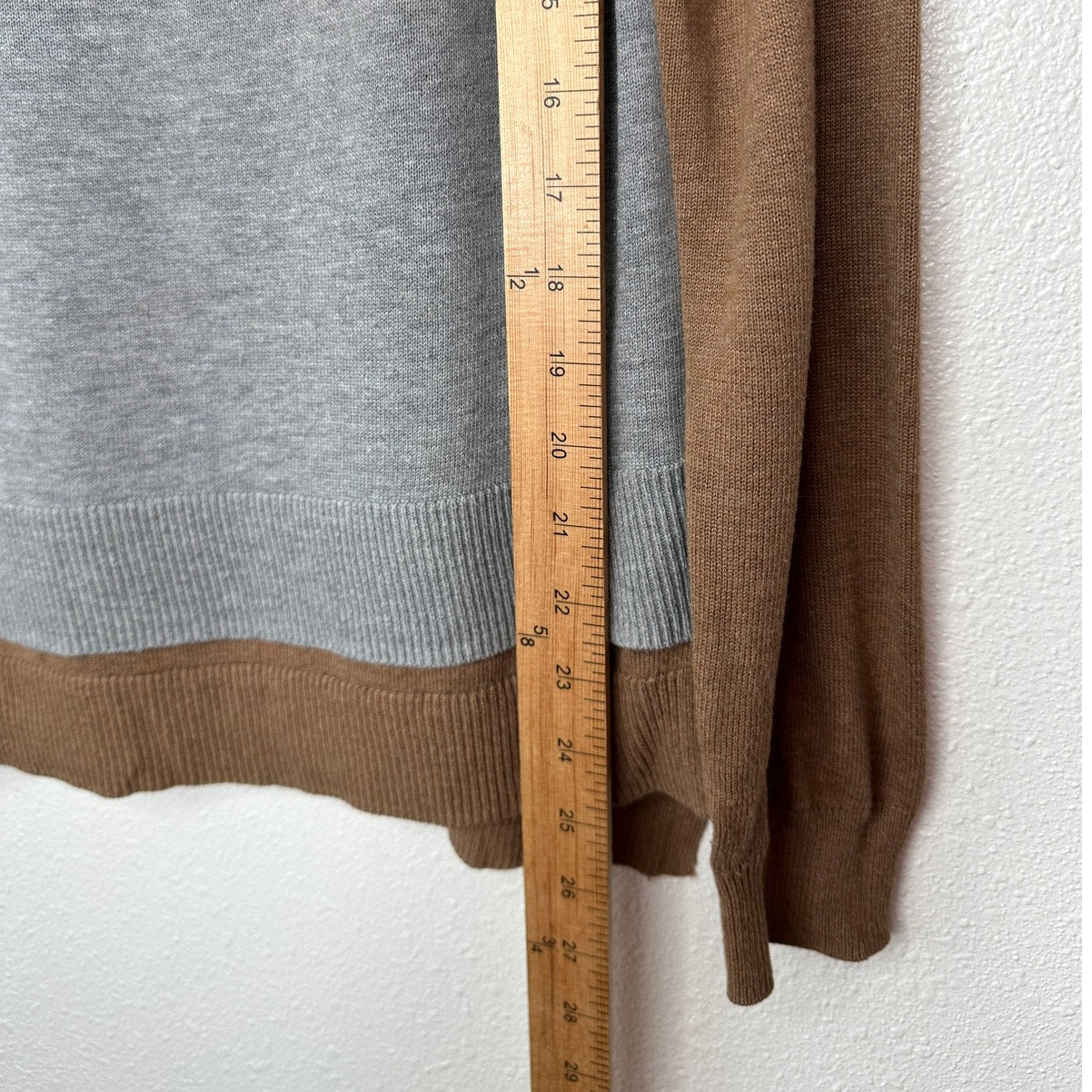 The Limited Gray & Nutmeg Brown Color Block Round Neck Long Sleeve Sweater M