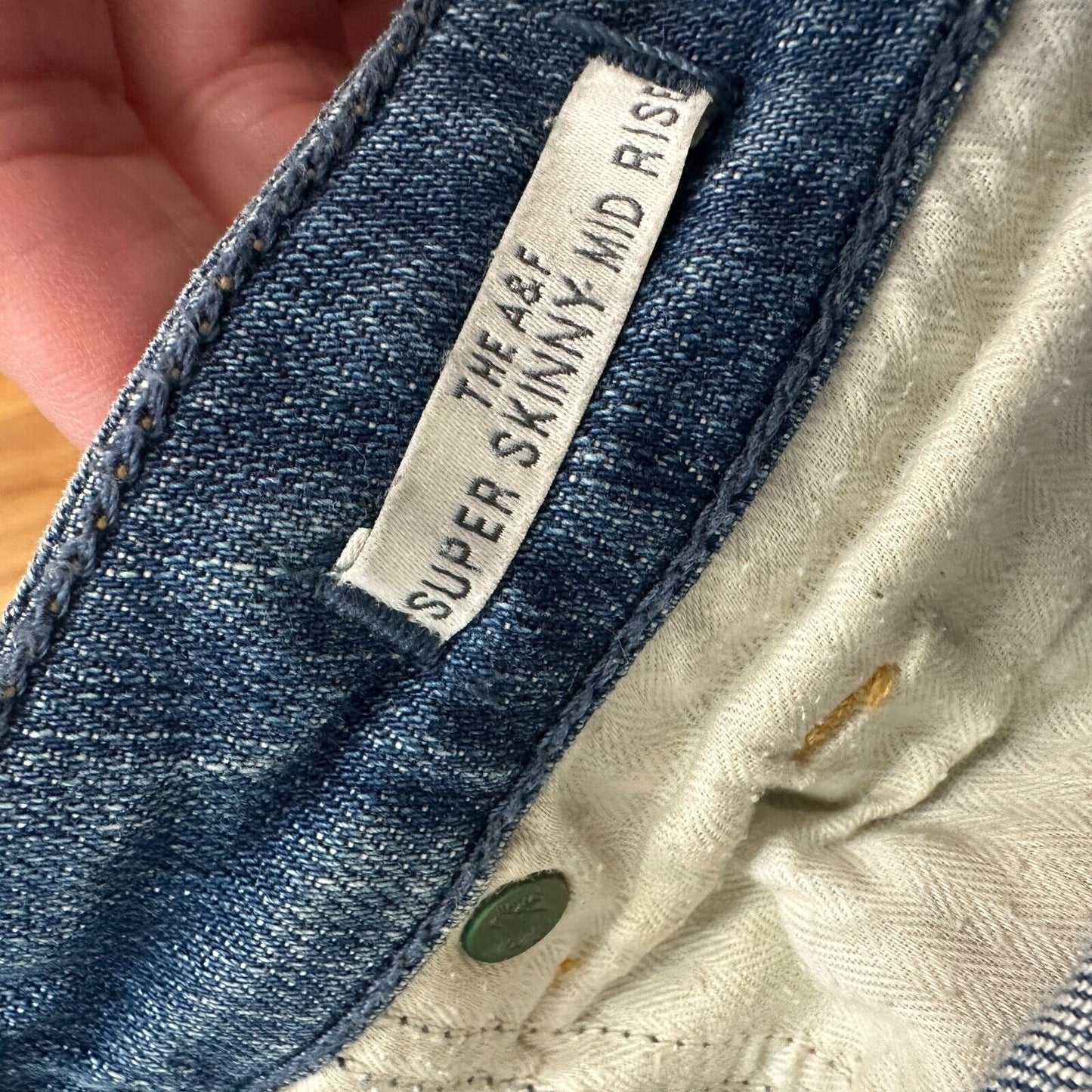 Abercrombie & Fitch Blue Super Skinny Mid Rise Distress Jeans 5-Pocket 28 / 29