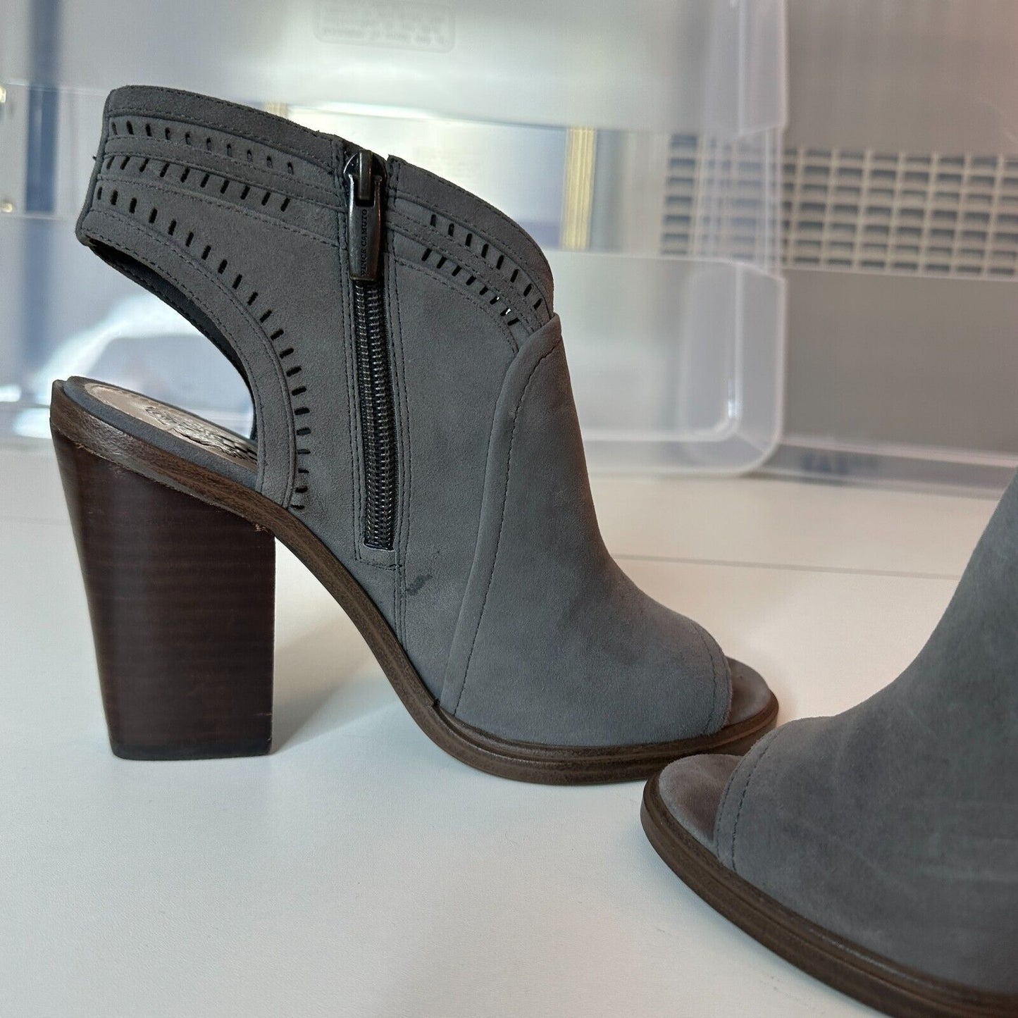 Vince Camuto Gray Koral Laser Cut Suede Open Toe Block Heel Booties Zip size 7