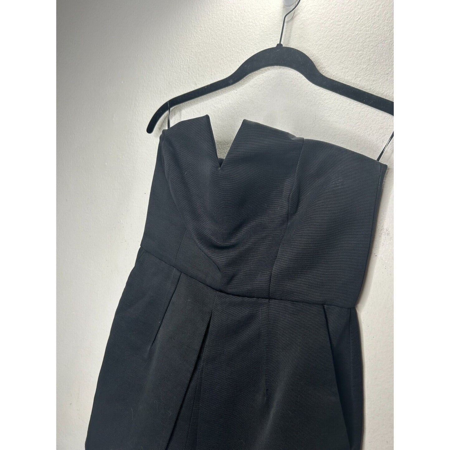 Topshop Black Strapless Structured V Front Pleats Pockets Back Zip Romper 6