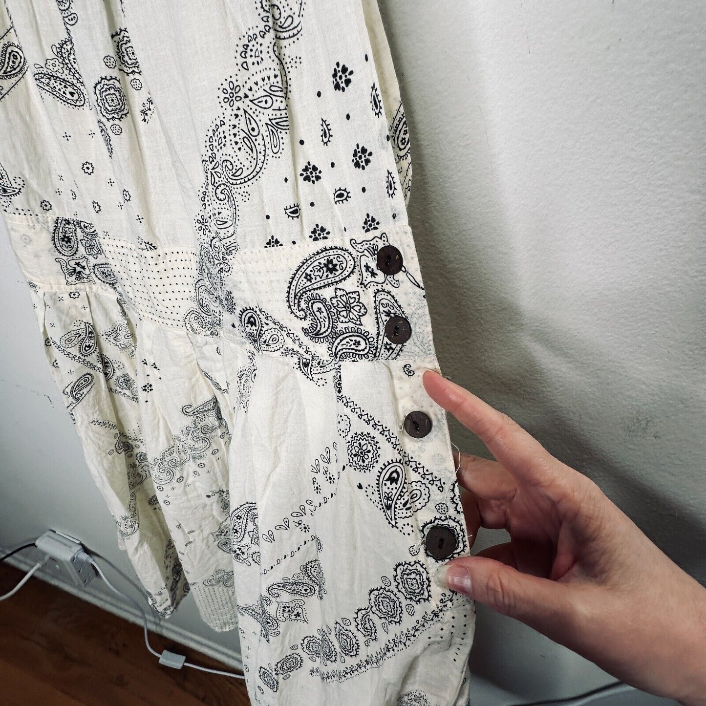 Anthro Cream Black Scarf Print Ruffle Spaghetti Strap Pleated Flowy Dress Med